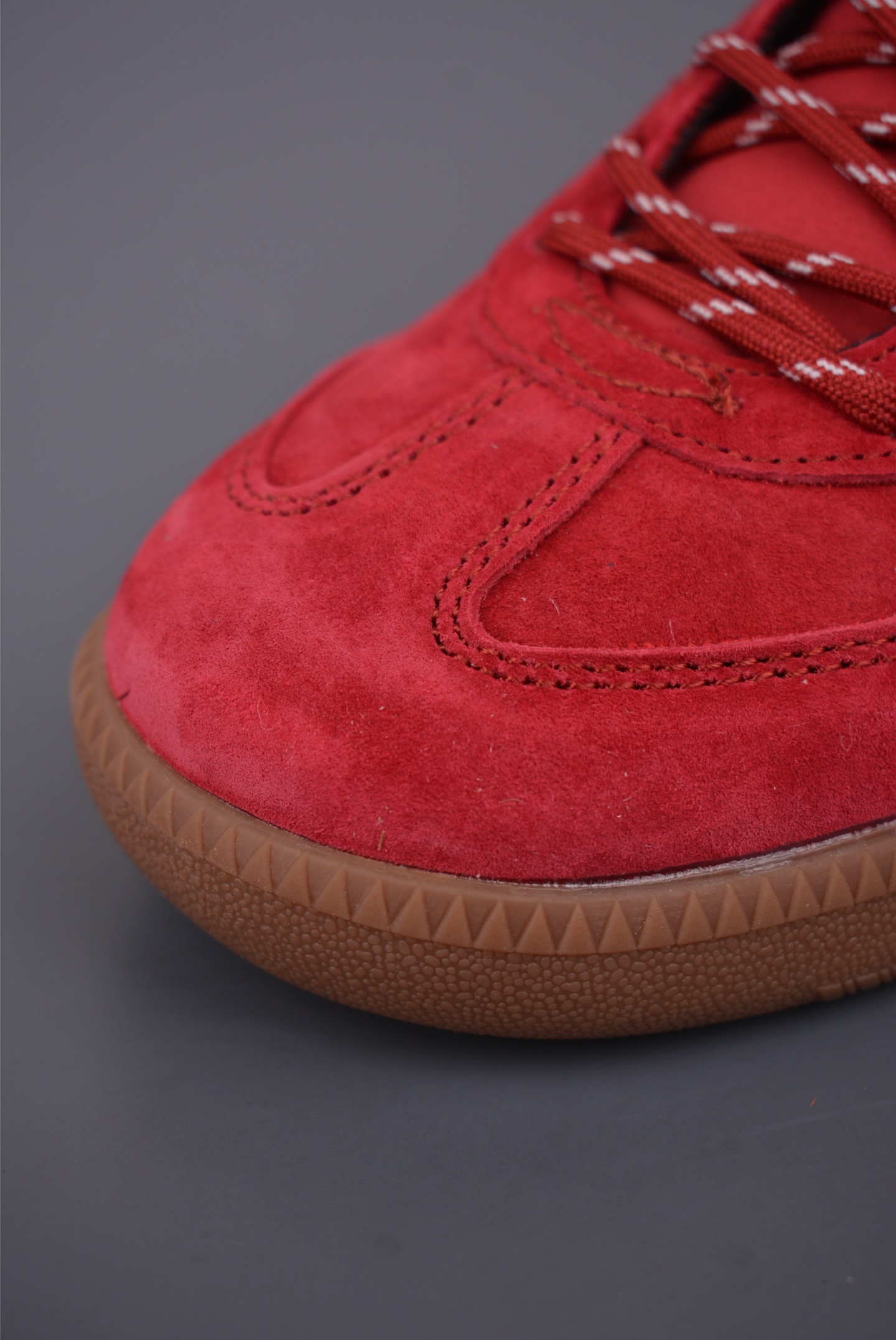 彪马Rose x Puma Speedcat 联名款 极速赛车系列彪马低帮生活休闲鞋 406756-233 彪马Rose x Puma Speedcat 联名款 极速赛车系列彪马低帮生活休闲鞋 406756-233