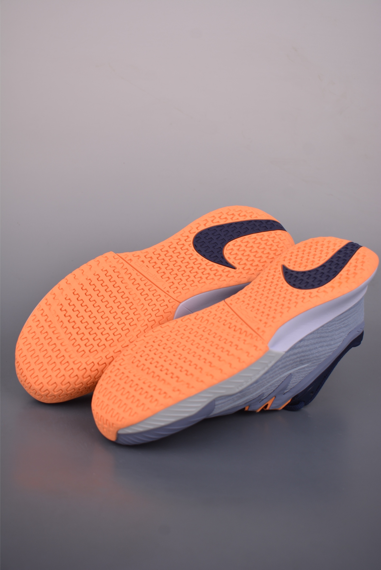 Nike Vapor Pro 3 减震防滑透气 低帮网球鞋 中底泡棉记忆回弹 鞋身独特排水槽设计 FZ2161-400 Nike Vapor Pro 3 减震防滑透气 低帮网球鞋 中底泡棉记忆回弹 鞋身独特排水槽设计 FZ2161-400