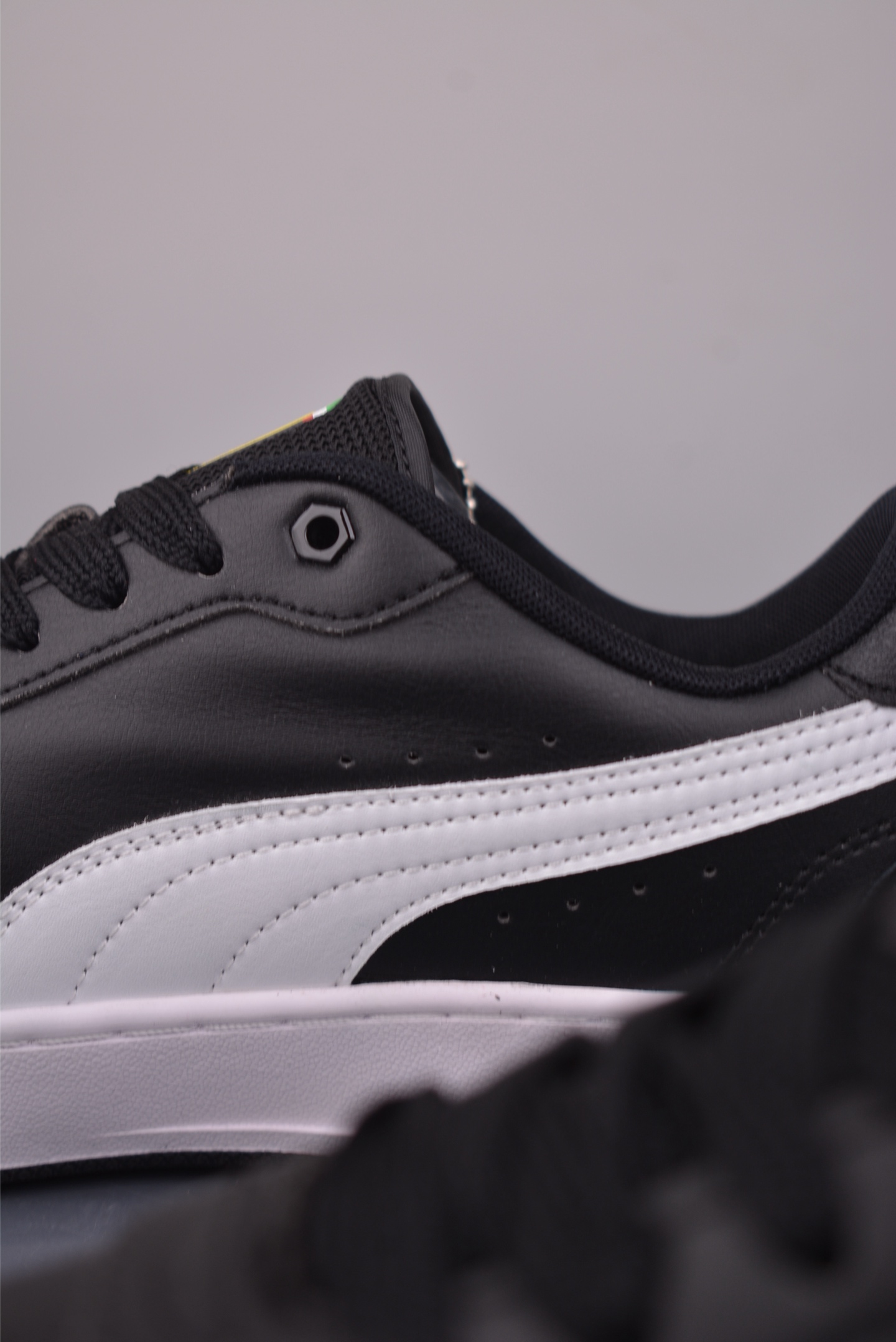 PUMA Ferrari CA Match 彪马 防滑耐磨低帮休闲板鞋 308621-012 PUMA Ferrari CA Match 彪马 防滑耐磨低帮休闲板鞋 308621-012