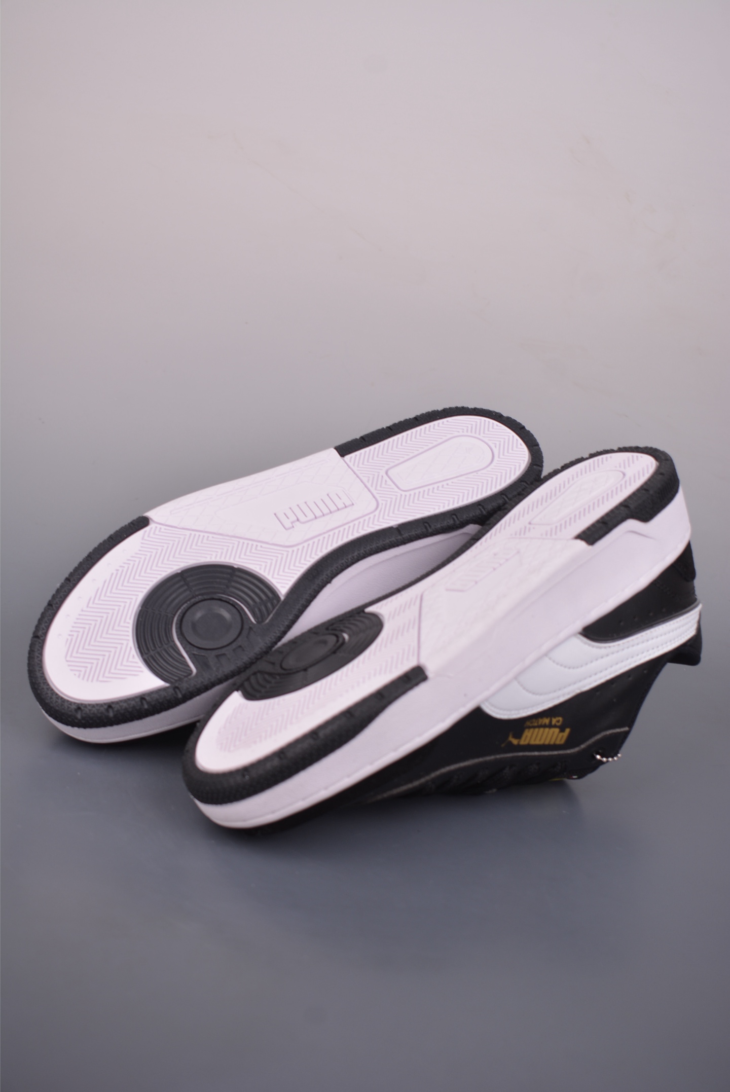 PUMA Ferrari CA Match 彪马 防滑耐磨低帮休闲板鞋 308621-012 PUMA Ferrari CA Match 彪马 防滑耐磨低帮休闲板鞋 308621-012