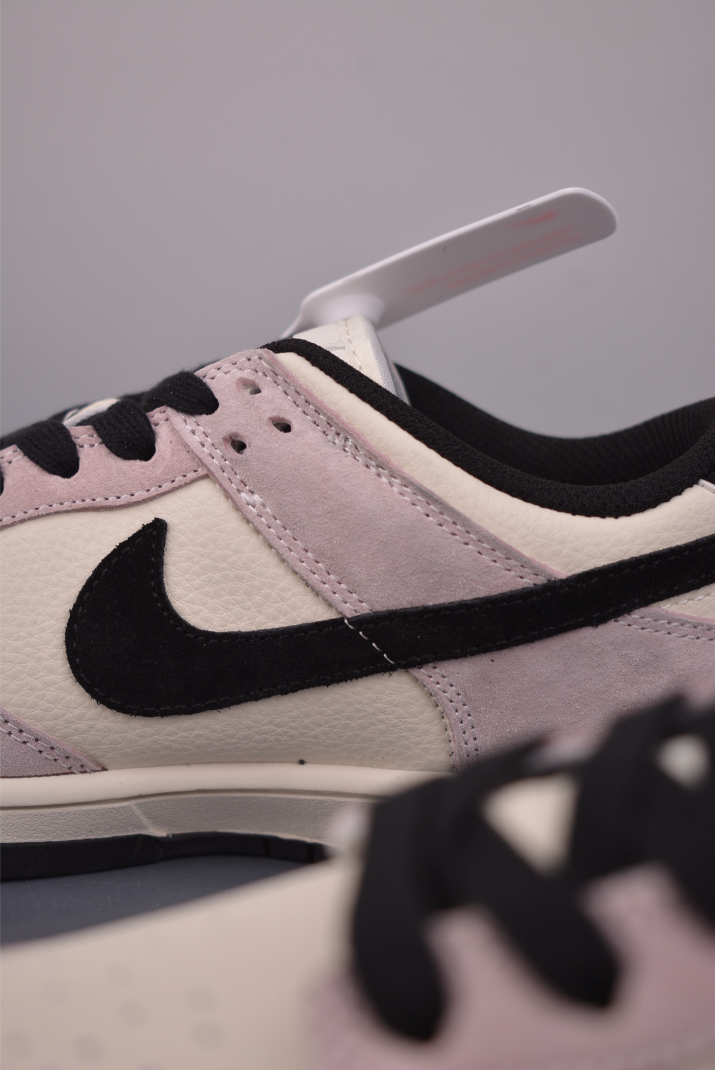 Nike SB Dunk Low Supreme联名 DN3168-018 Nike SB Dunk Low Supreme联名 DN3168-018