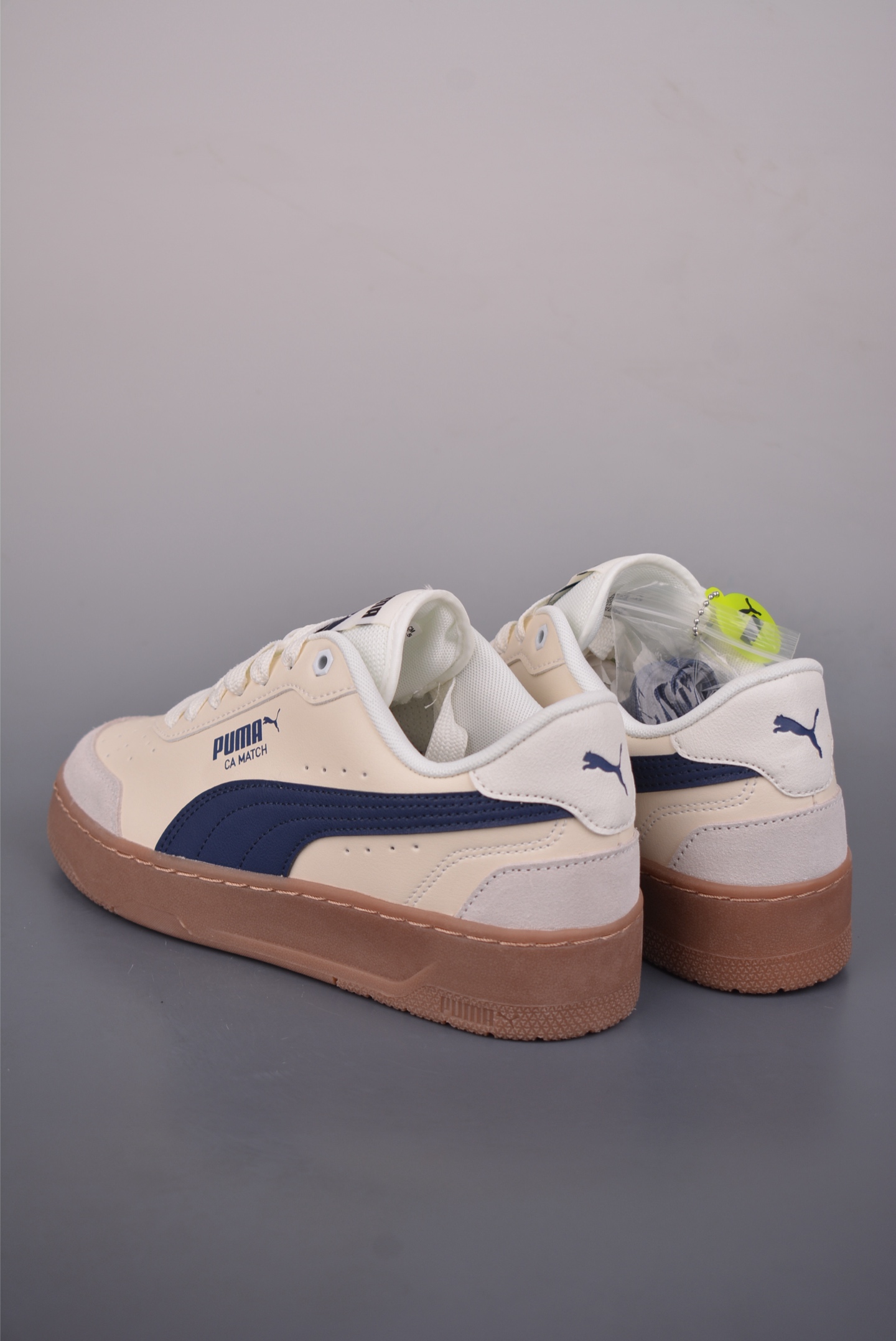 PUMA Ferrari CA Match 彪马 防滑耐磨低帮休闲板鞋 308621-112 PUMA Ferrari CA Match 彪马 防滑耐磨低帮休闲板鞋 308621-112