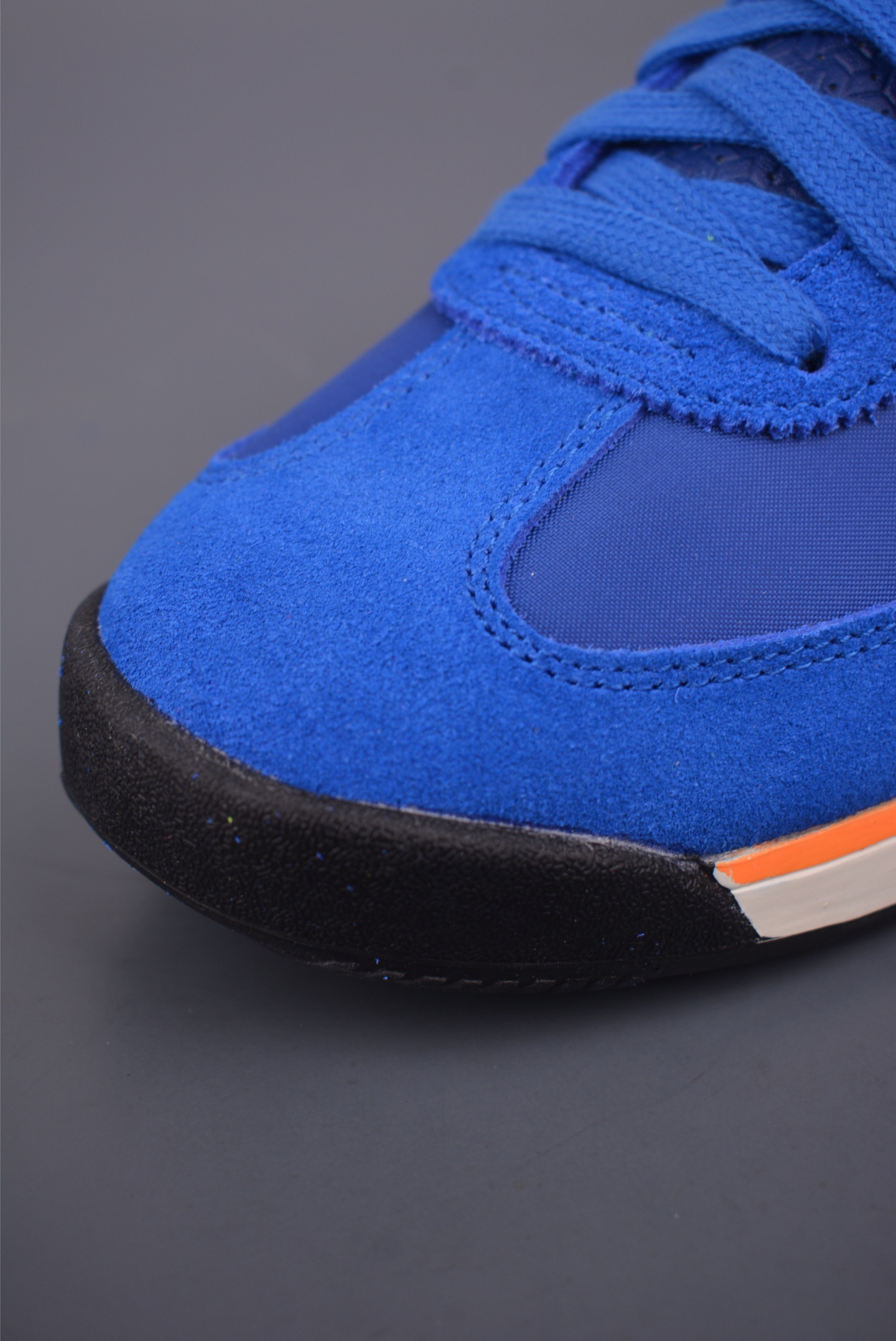 adidas originals SL 72RS 超轻便透气复古慢跑鞋 JR8775 adidas originals SL 72RS 超轻便透气复古慢跑鞋 JR8775
