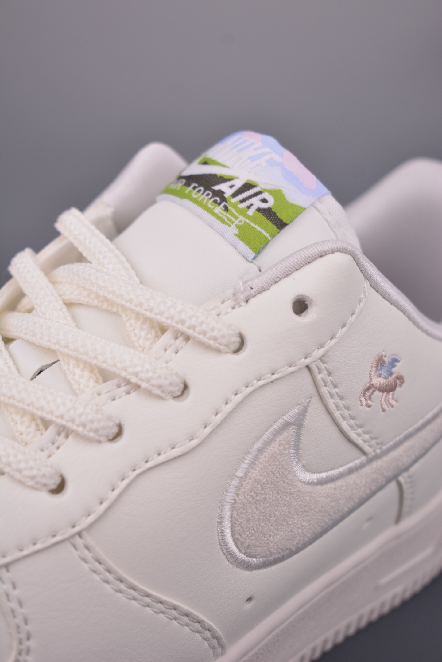 Nike Air Force 1 Low 马年限定 IQ1143-100 Nike Air Force 1 Low 马年限定 IQ1143-100