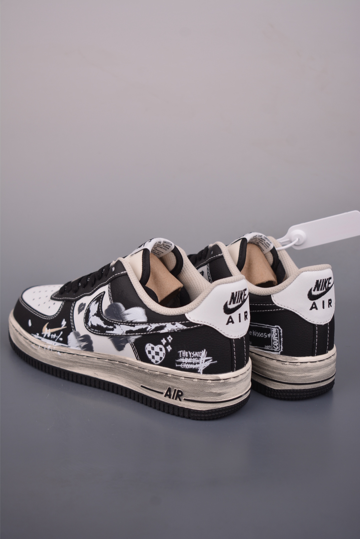 Nike Air Force 1 Low 手绘涂鸦 DB3301-808 Nike Air Force 1 Low 手绘涂鸦 DB3301-808