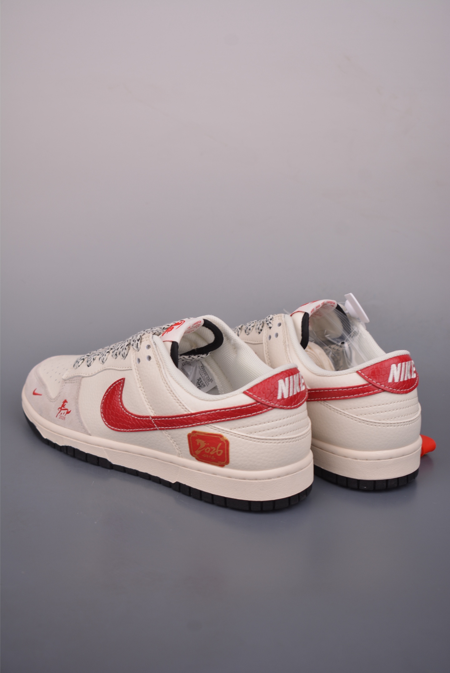 Nike SB Dunk Low 马年联名 XX8930-030 Nike SB Dunk Low 马年联名 XX8930-030