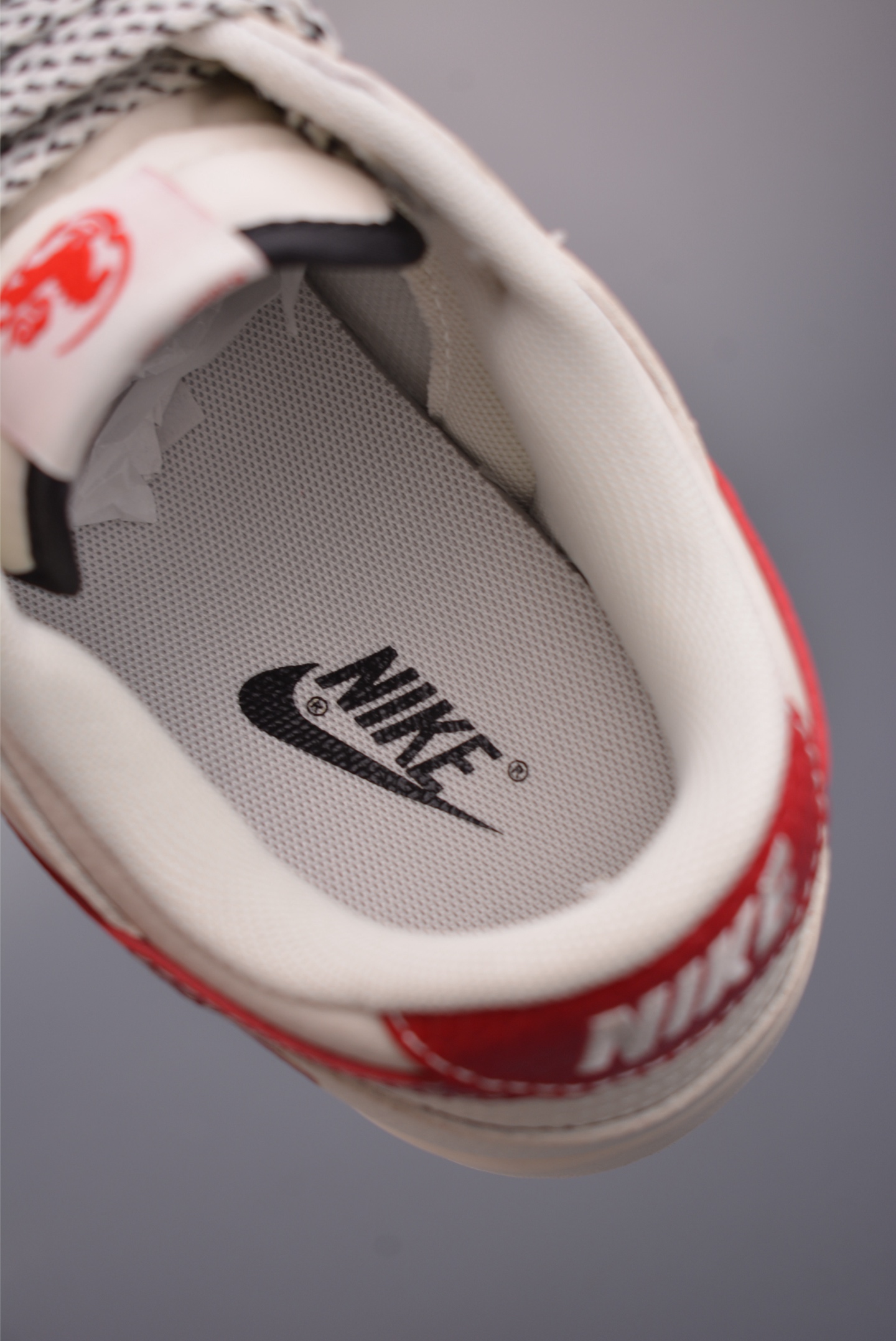 Nike SB Dunk Low 马年联名 XX8930-030 Nike SB Dunk Low 马年联名 XX8930-030