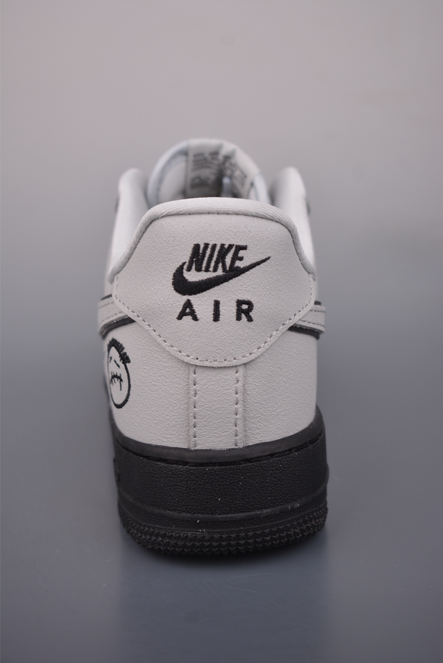 Nike Air Force 1 Low 灰黑 XL1979-128 Nike Air Force 1 Low 灰黑 XL1979-128