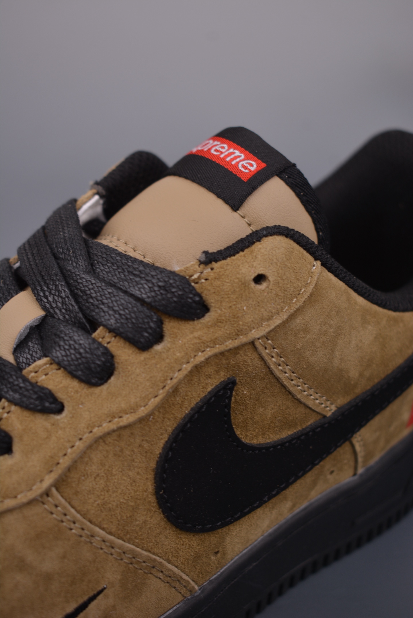 Nike Air Force 1 Low Supreme联名 DV5477-201-Top High Quatity Cheap Sneakers Fashion Clothing Clothes Bags handbags Shoes of all Brand wholesale With The best Quality And Beautiful Price from China Factory Chinese suppliers wholesaler seller Nike Air Force 1 Low Supreme联名 DV5477-201