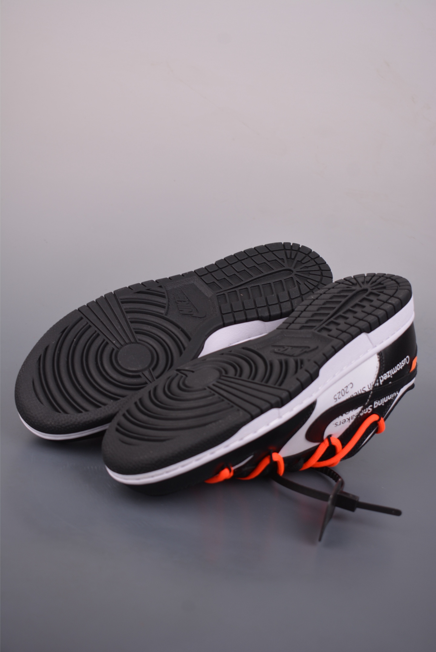 Nike SB Dunk Low LV联名 解构绑带 CX5050-Y49 Nike SB Dunk Low LV联名 解构绑带 CX5050-Y49