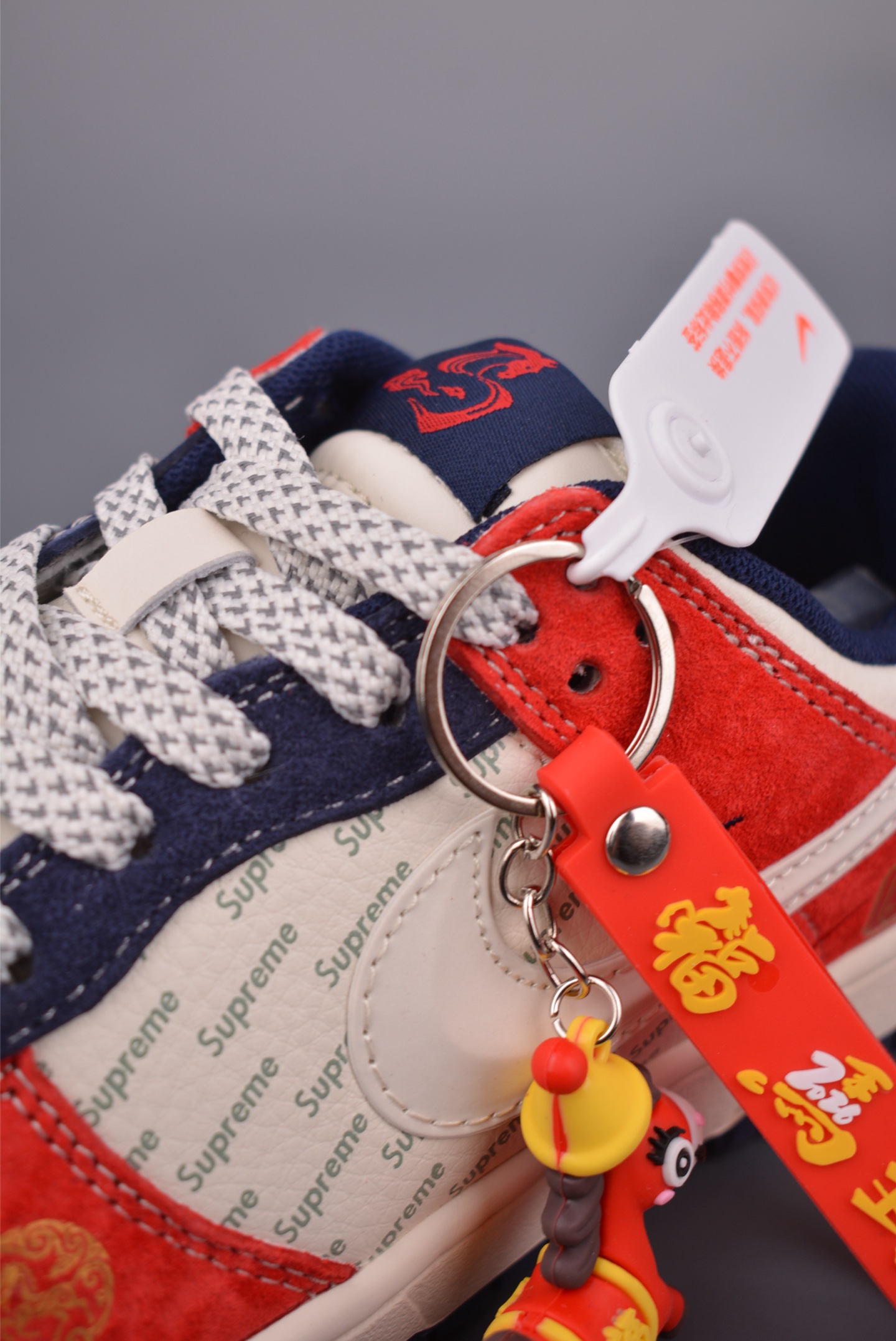 Nike SB Dunk Low 马年限定 FC7688-209-High Quatity Cheap Brand wholesale wholesaler seller Clothes Bags handbags Sneakers Top Fashion Clothing Shoes from China Factory Chinese suppliers best Quality Beautiful Price Nike SB Dunk Low 马年限定 FC7688-209