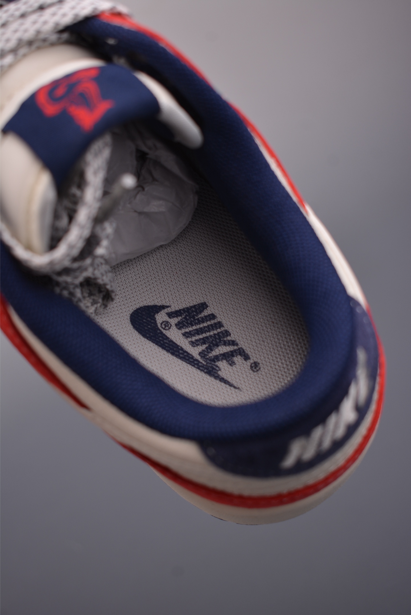 Nike SB Dunk Low 马年限定 FC7688-209-High Quatity Cheap Brand wholesale wholesaler seller Clothes Bags handbags Sneakers Top Fashion Clothing Shoes from China Factory Chinese suppliers best Quality Beautiful Price Nike SB Dunk Low 马年限定 FC7688-209