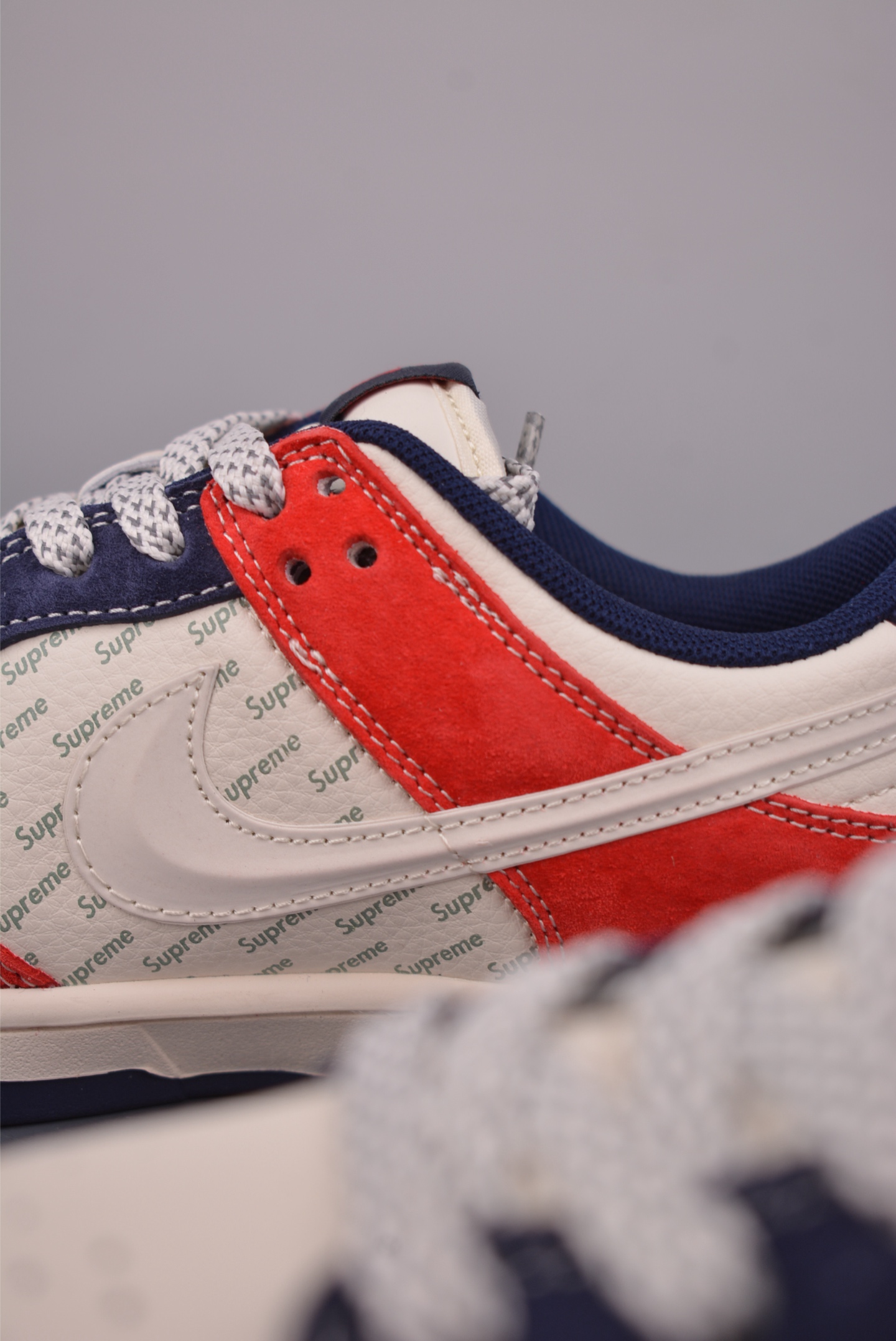 Nike SB Dunk Low 马年限定 FC7688-209-High Quatity Cheap Brand wholesale wholesaler seller Clothes Bags handbags Sneakers Top Fashion Clothing Shoes from China Factory Chinese suppliers best Quality Beautiful Price Nike SB Dunk Low 马年限定 FC7688-209