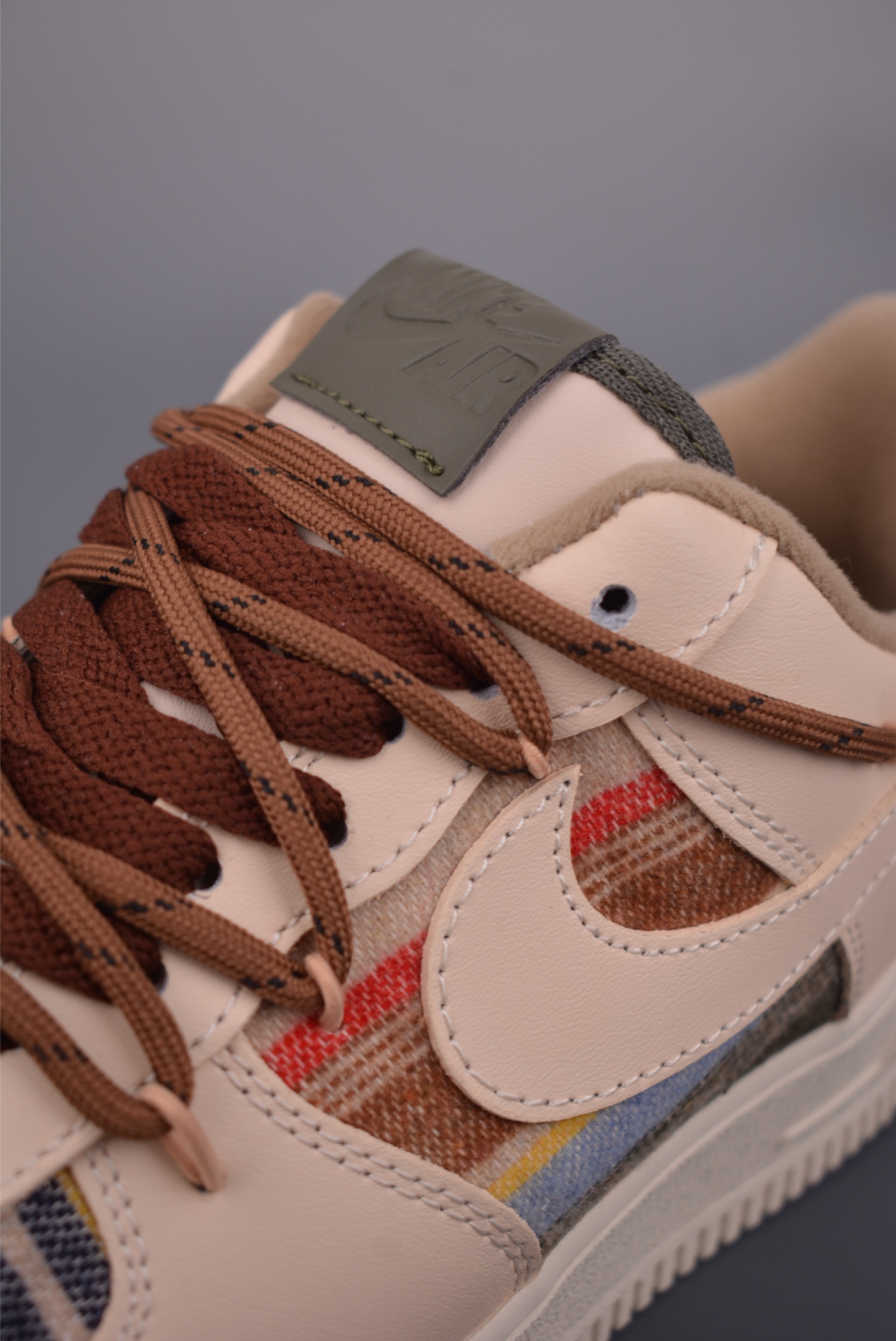 Nike Air Force 1 Low 焦糖小马 解构绑带 CW1186-230