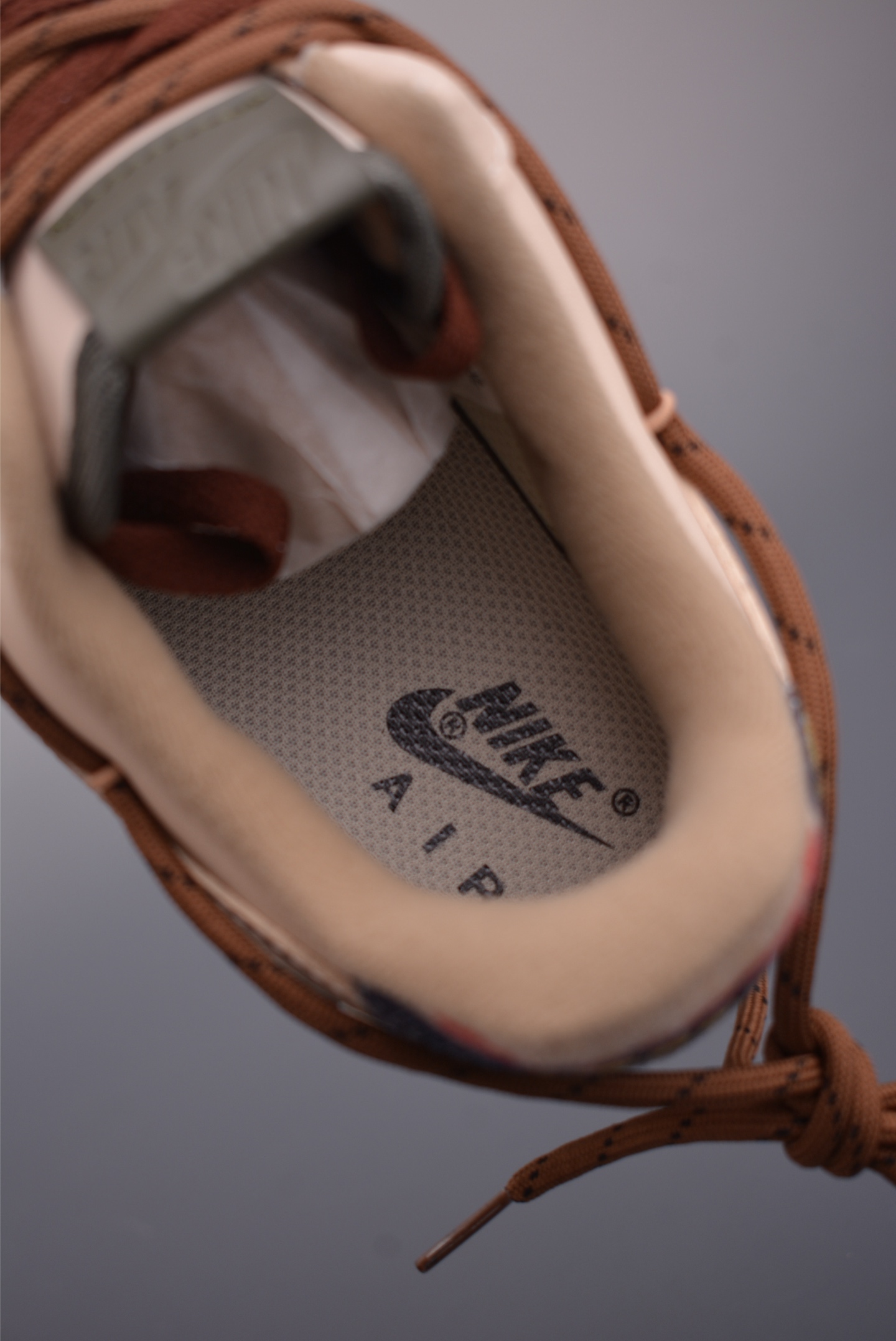 Nike Air Force 1 Low 焦糖小马 解构绑带 CW1186-230