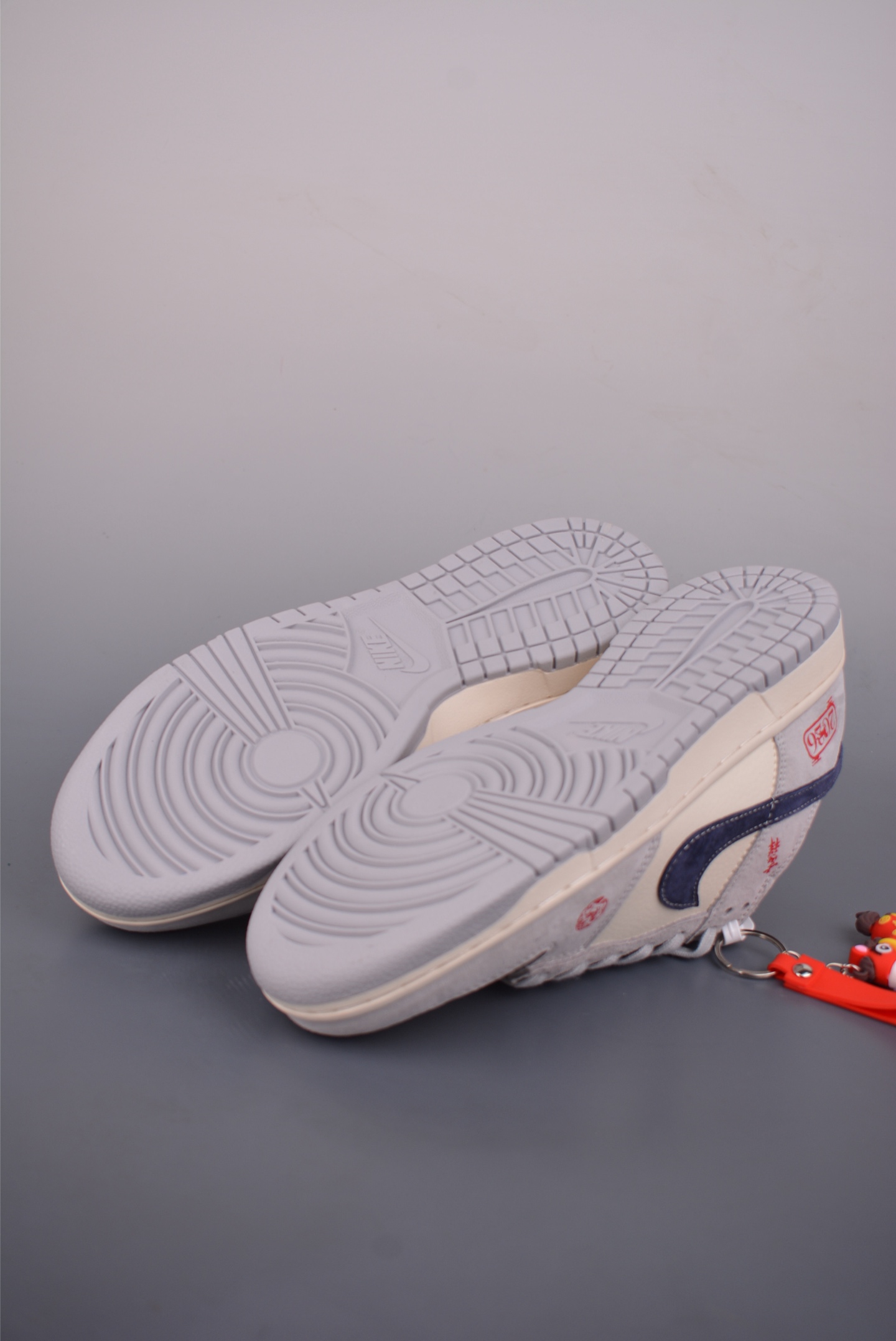 280 Nike SB Dunk Low 马年限定联名 FC1688-255-Chinese UA Cheap High Quatity Brand Clothes Bags handbags Sneakers wholesale wholesaler seller from China Factory suppliers Fashion Clothing Shoes best Quality Beautiful Price 280 Nike SB Dunk Low 马年限定联名 FC1688-255