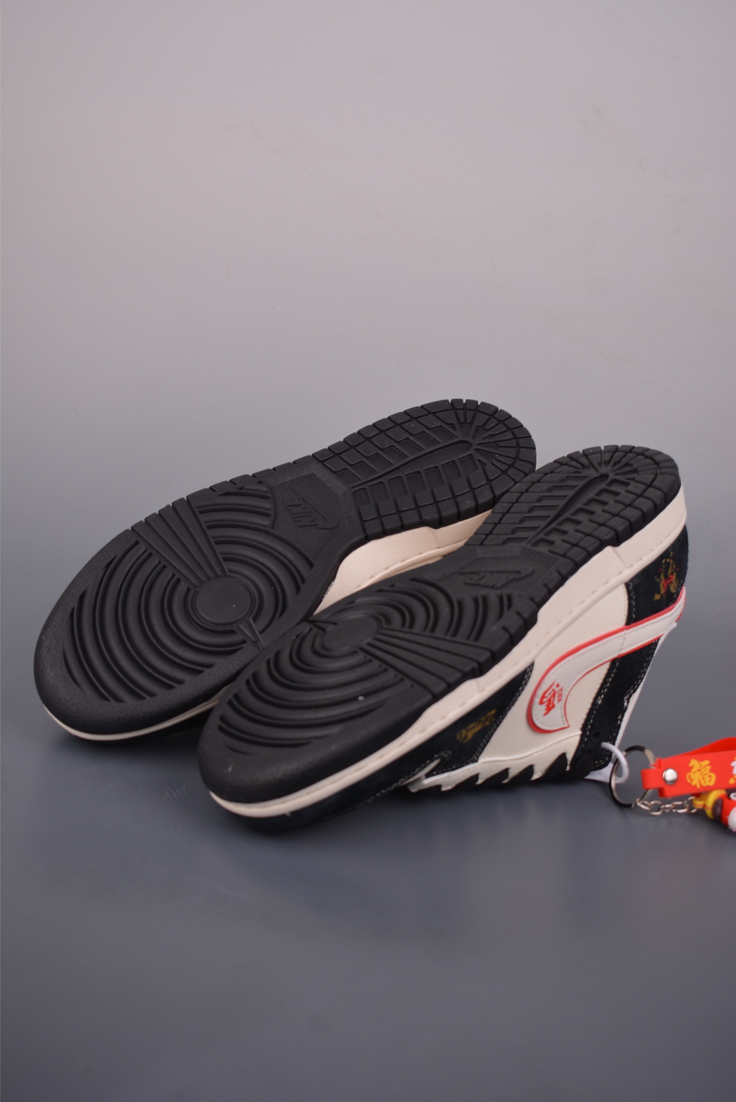 280 Nike SB Dunk Low 马年限定联名 FC1688-259-Chinese UA Cheap High Quatity Brand Clothes Bags handbags Sneakers wholesale wholesaler seller from China Factory suppliers Fashion Clothing Shoes best Quality Beautiful Price 280 Nike SB Dunk Low 马年限定联名 FC1688-259
