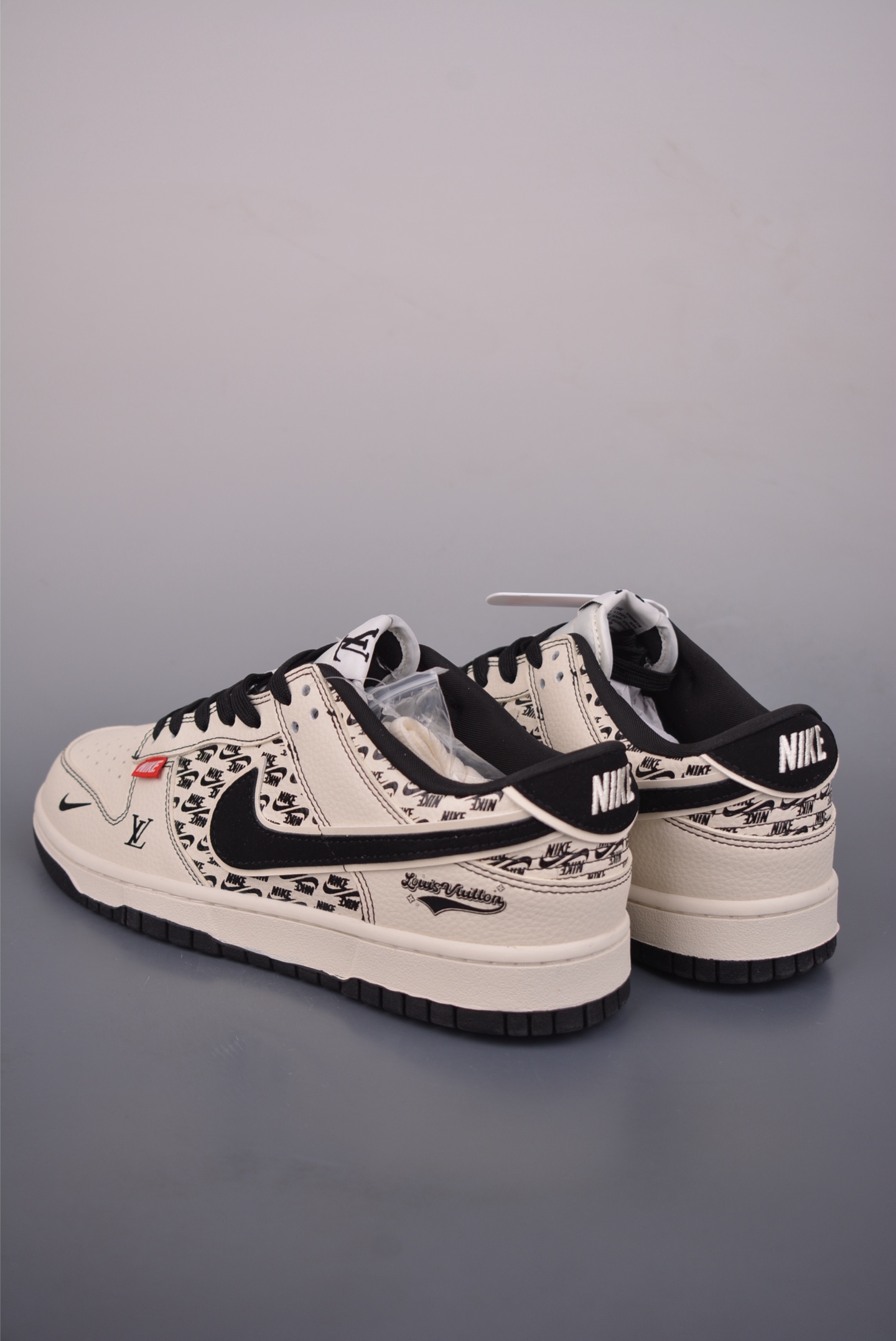 280 Nike SB Dunk Low LV联名 MN1688-103-Chinese UA Cheap High Quatity Brand Clothes Bags handbags Sneakers wholesale wholesaler seller from China Factory suppliers Fashion Clothing Shoes best Quality Beautiful Price 280 Nike SB Dunk Low LV联名 MN1688-103