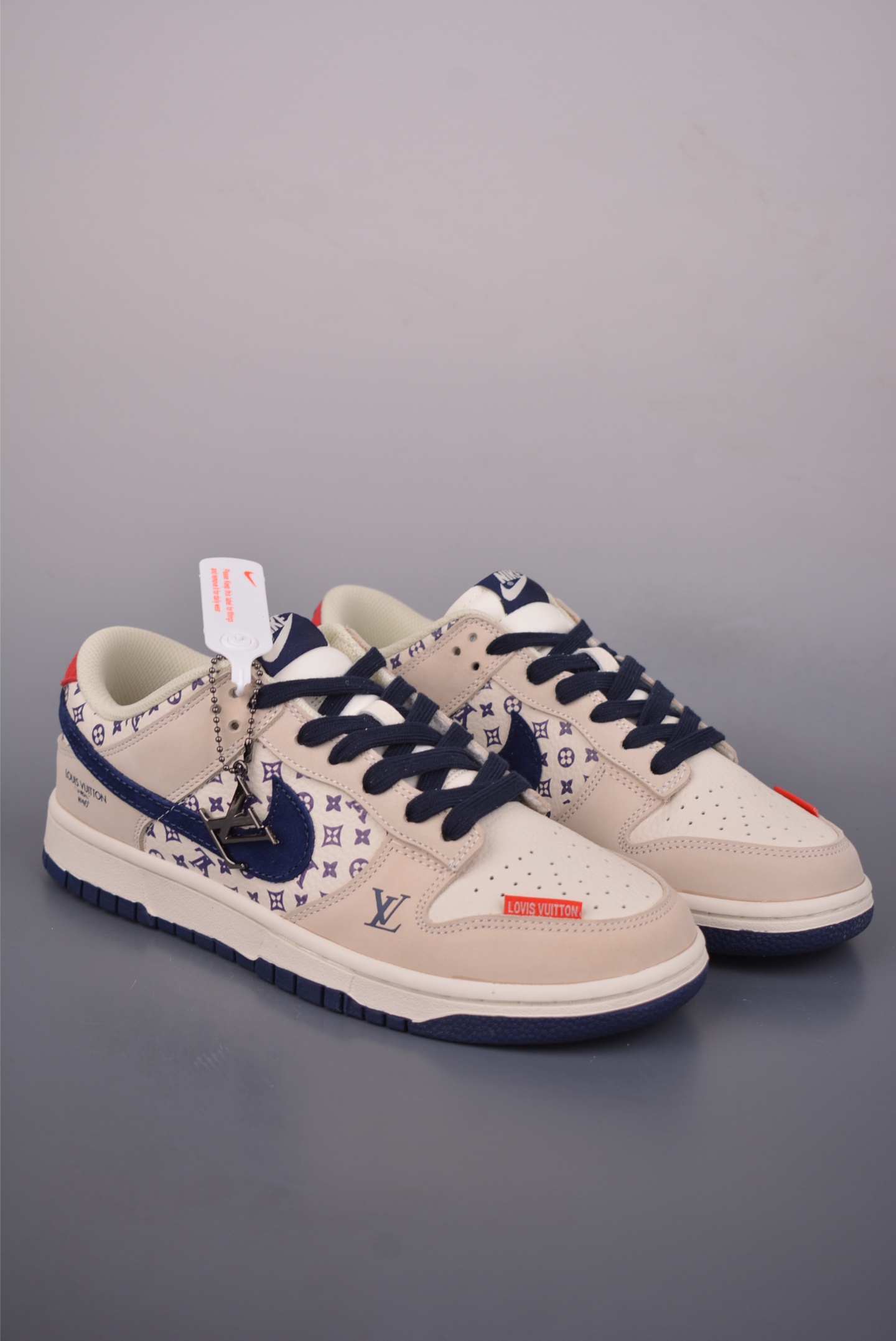 280 Nike SB Dunk Low LV联名 DN3168-020