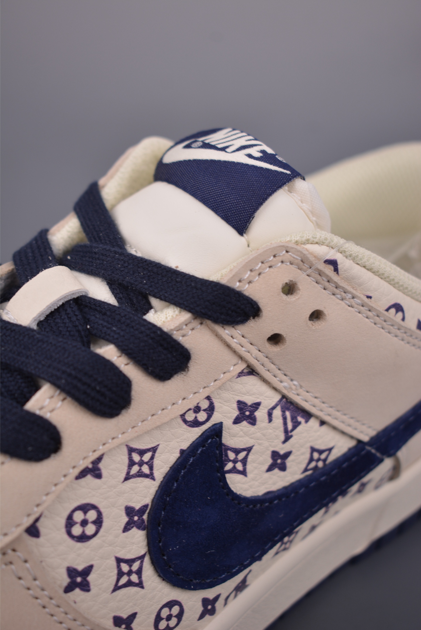 280 Nike SB Dunk Low LV联名 DN3168-020