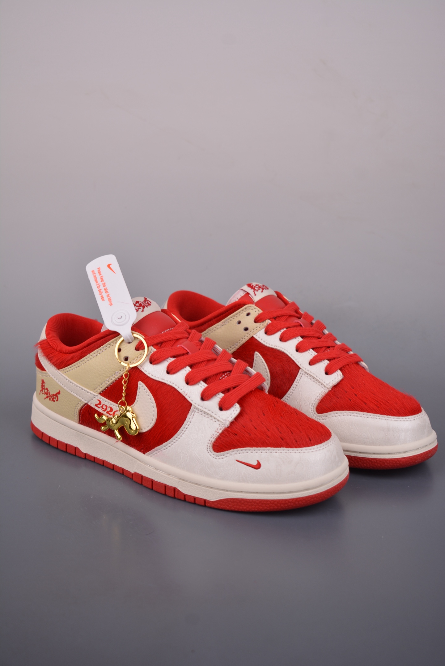 300 Nike SB Dunk Low 马年限定联名 DS6608-020
