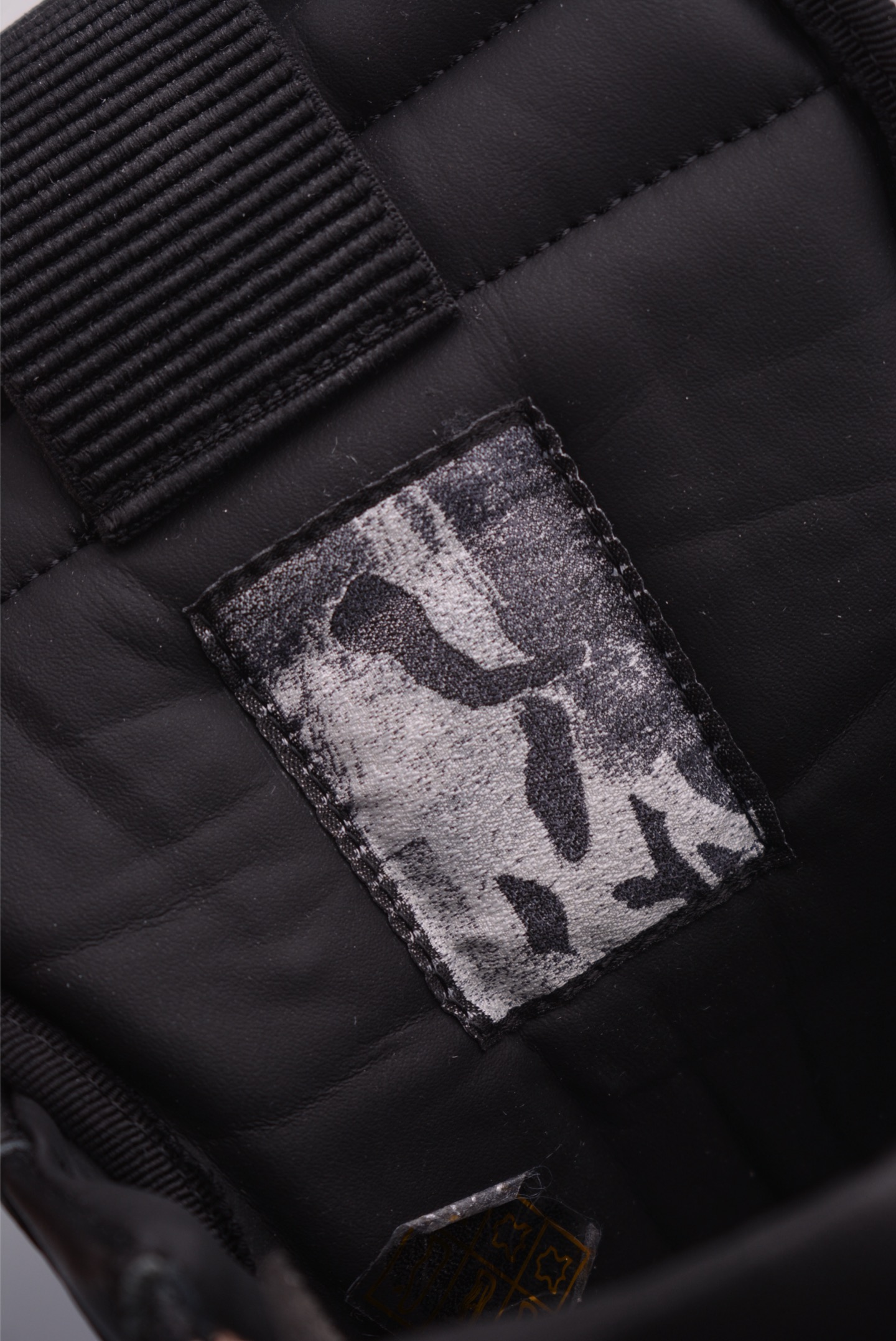 480 RO / Rick Owens 瑞克·欧文斯 高帮 东莞原厂进口全新 RU02C112-Chinese UA Cheap High Quatity Brand Clothes Bags handbags Sneakers wholesale wholesaler seller from China Factory suppliers Fashion Clothing Shoes best Quality Beautiful Price 480 RO / Rick Owens 瑞克·欧文斯 高帮 东莞原厂进口全新 RU02C112