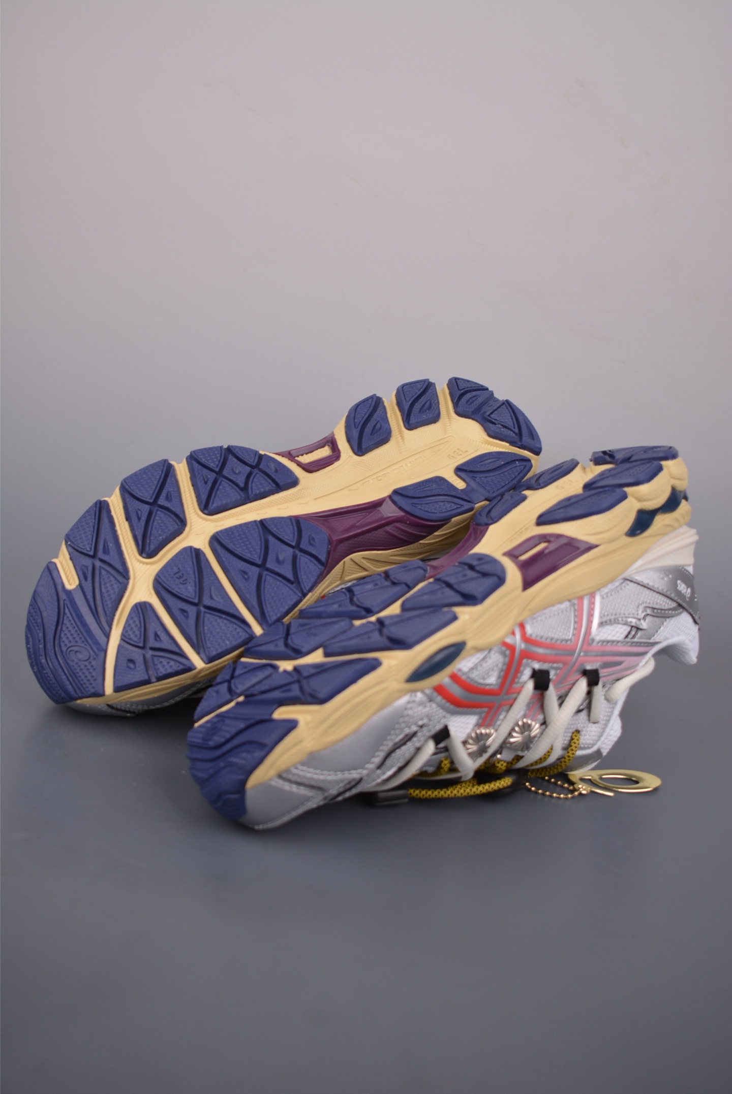 190 Asics Gel-CUMULUS 16 亚瑟士运动休闲透气专业跑鞋 1203B115-100-Chinese UA Cheap High Quatity Brand Clothes Bags handbags Sneakers wholesale wholesaler seller from China Factory suppliers Fashion Clothing Shoes best Quality Beautiful Price 190 Asics Gel-CUMULUS 16 亚瑟士运动休闲透气专业跑鞋 1203B115-100