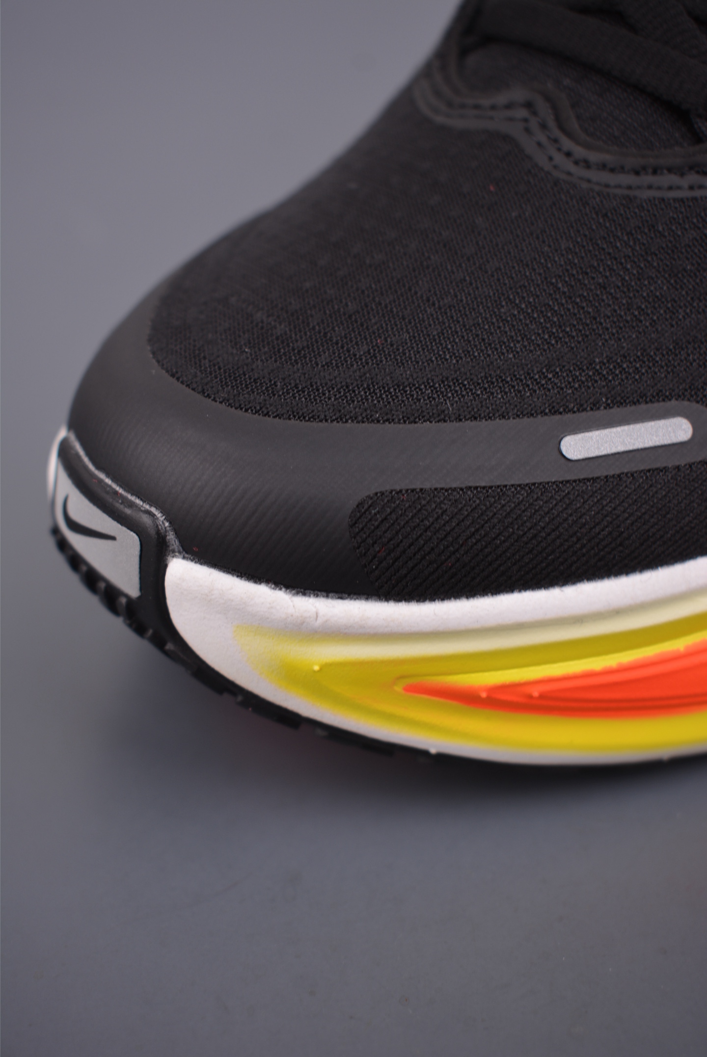 180 Nike Air Zoom Vomero Plus HV8150-009-Chinese UA Cheap High Quatity Brand Clothes Bags handbags Sneakers wholesale wholesaler seller from China Factory suppliers Fashion Clothing Shoes best Quality Beautiful Price 180 Nike Air Zoom Vomero Plus HV8150-009