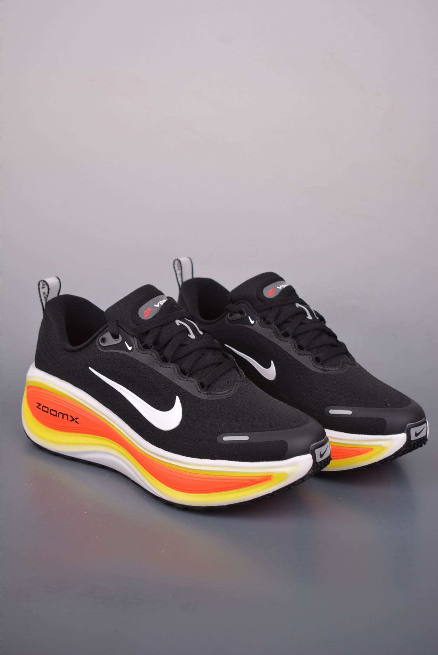 180 Nike Air Zoom Vomero Plus HV8150-009-Chinese UA Cheap High Quatity Brand Clothes Bags handbags Sneakers wholesale wholesaler seller from China Factory suppliers Fashion Clothing Shoes best Quality Beautiful Price 180 Nike Air Zoom Vomero Plus HV8150-009