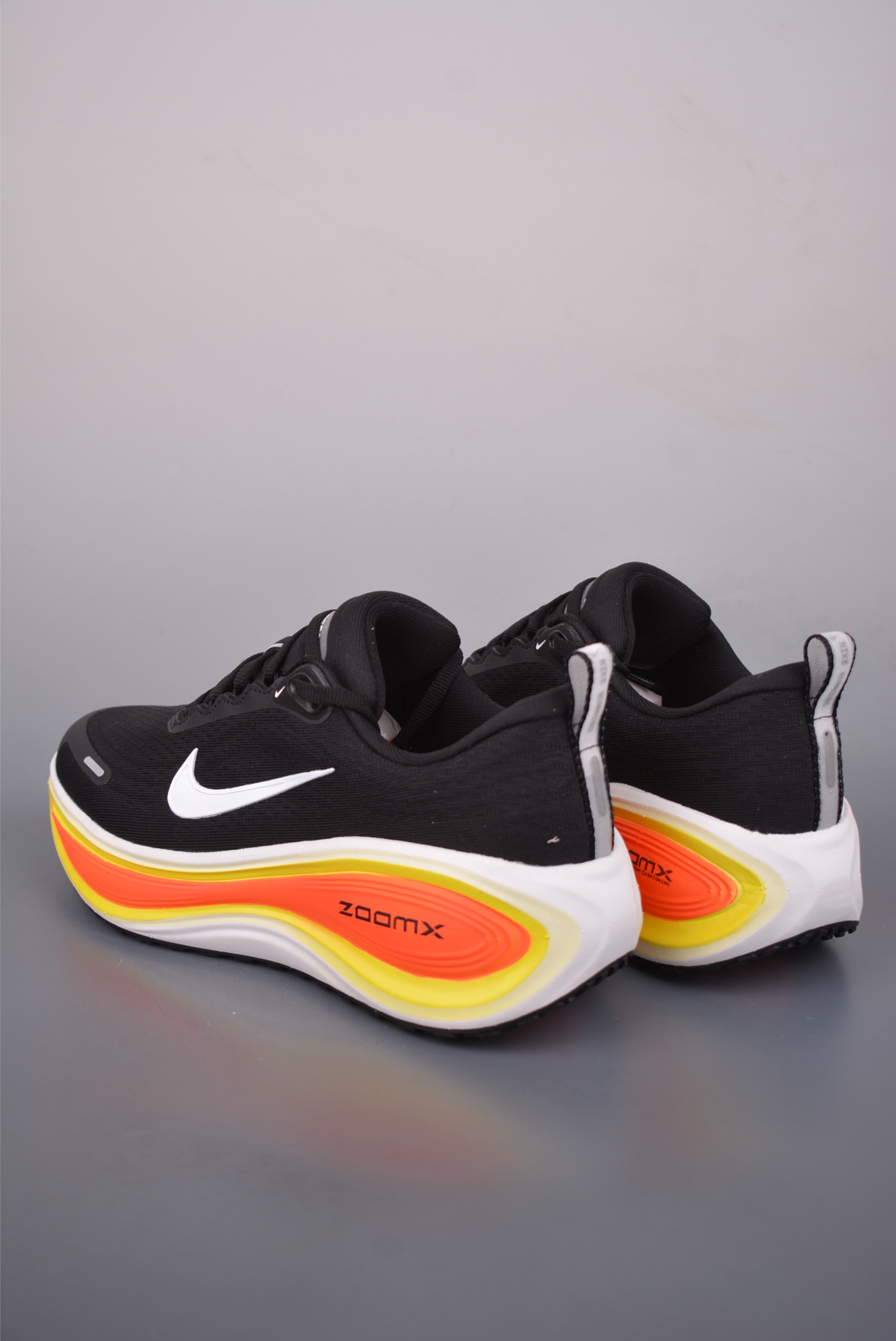 180 Nike Air Zoom Vomero Plus HV8150-009-Chinese UA Cheap High Quatity Brand Clothes Bags handbags Sneakers wholesale wholesaler seller from China Factory suppliers Fashion Clothing Shoes best Quality Beautiful Price 180 Nike Air Zoom Vomero Plus HV8150-009