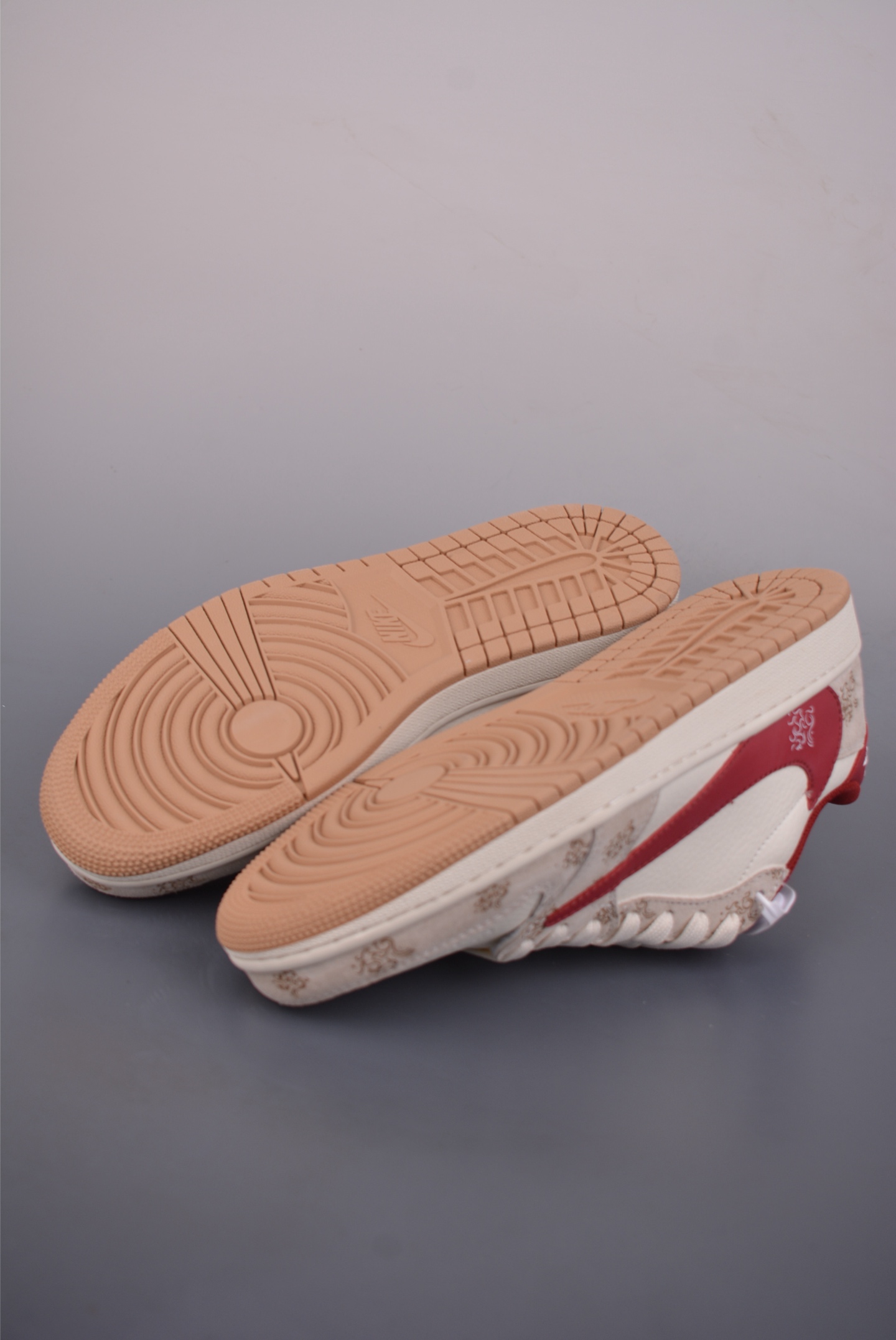 280 Fragment x Travis Scott x 马年限定 Air Jordan 1 Low 三方联名倒钩 DF619-005-Chinese UA Cheap High Quatity Brand Clothes Bags handbags Sneakers wholesale wholesaler seller from China Factory suppliers Fashion Clothing Shoes best Quality Beautiful Price 280 Fragment x Travis Scott x 马年限定 Air Jordan 1 Low 三方联名倒钩 DF619-005