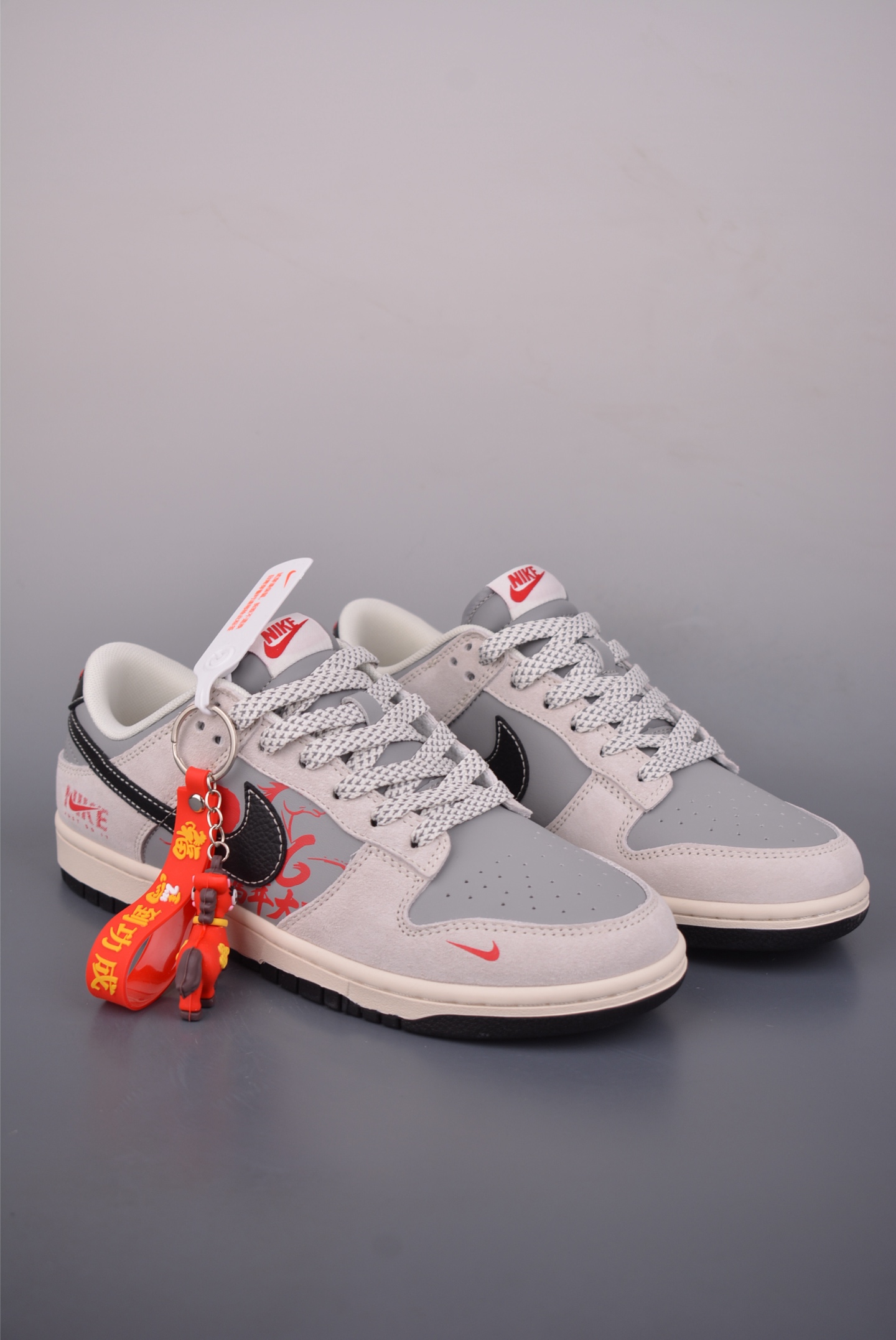 280 Nike SB Dunk Low 马年限定联名 JP2026-111