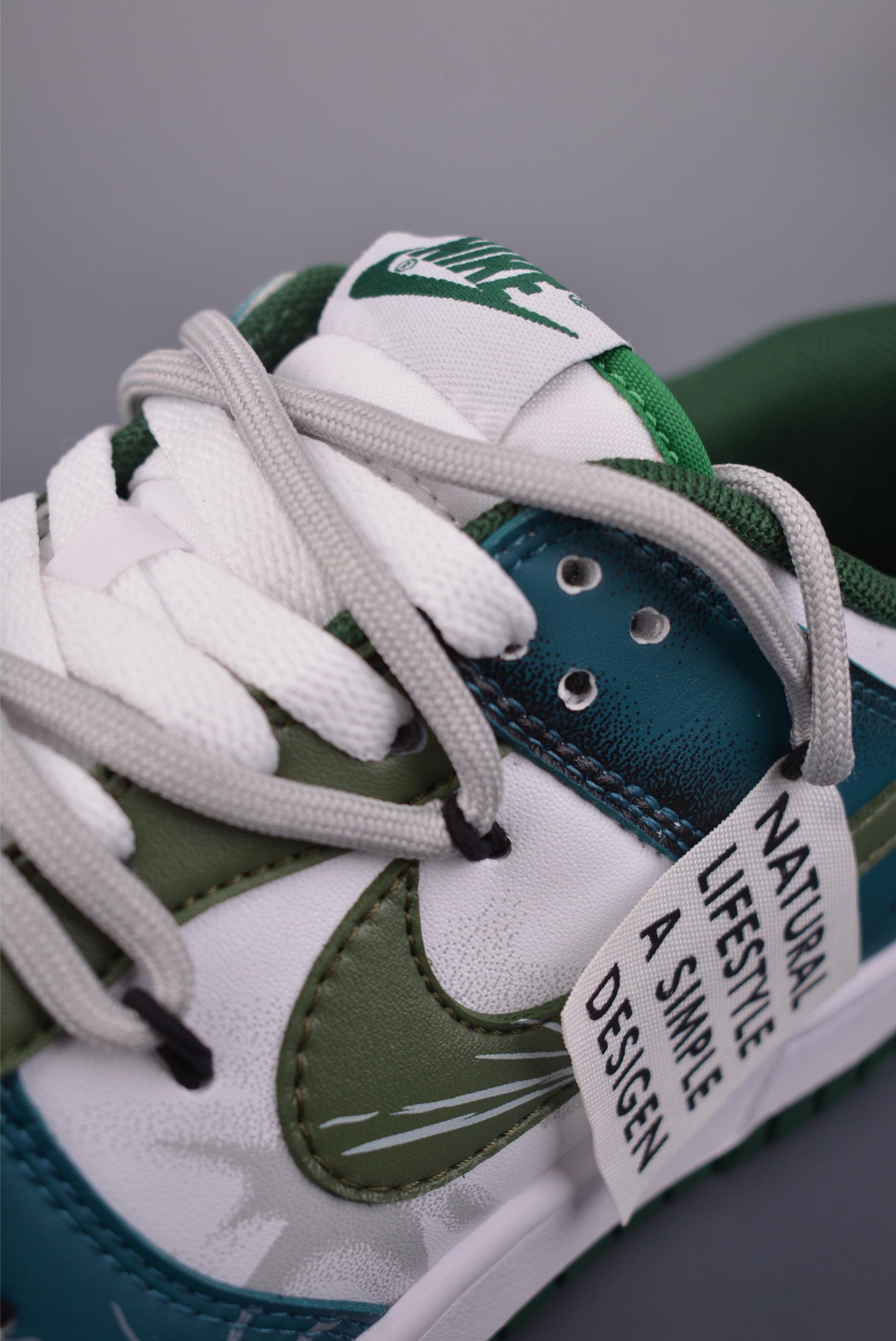 220 Nike SB Dunk Low 陈冠希 解构绑带 DD1391-101-Chinese UA Cheap High Quatity Brand Clothes Bags handbags Sneakers wholesale wholesaler seller from China Factory suppliers Fashion Clothing Shoes best Quality Beautiful Price 220 Nike SB Dunk Low 陈冠希 解构绑带 DD1391-101