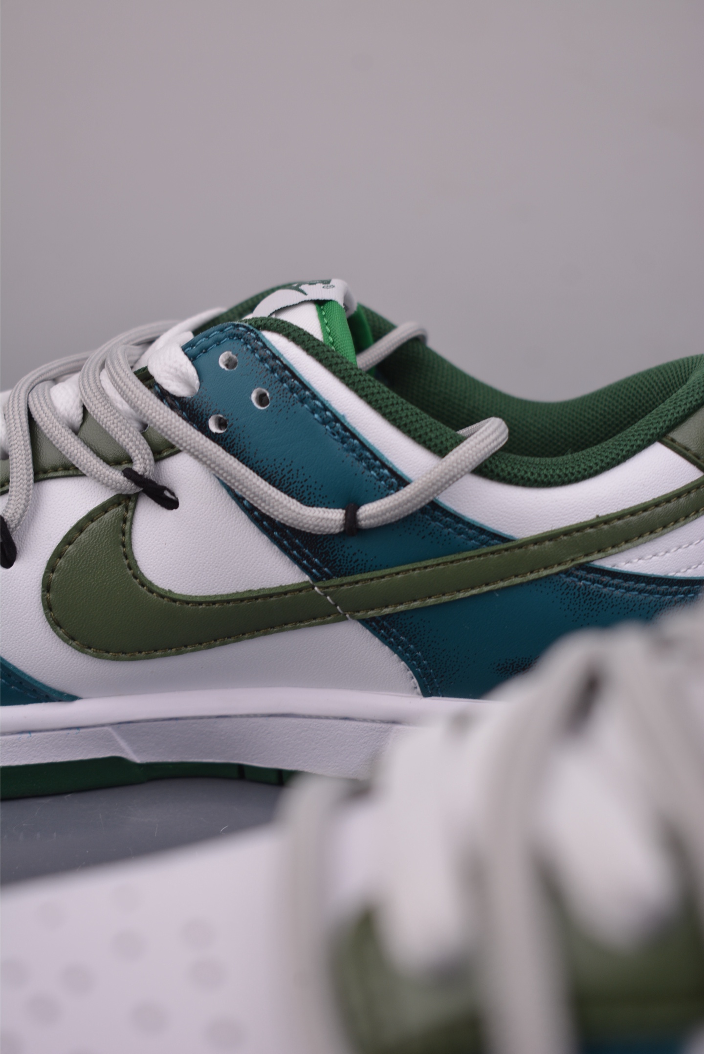220 Nike SB Dunk Low 陈冠希 解构绑带 DD1391-101-Chinese UA Cheap High Quatity Brand Clothes Bags handbags Sneakers wholesale wholesaler seller from China Factory suppliers Fashion Clothing Shoes best Quality Beautiful Price 220 Nike SB Dunk Low 陈冠希 解构绑带 DD1391-101
