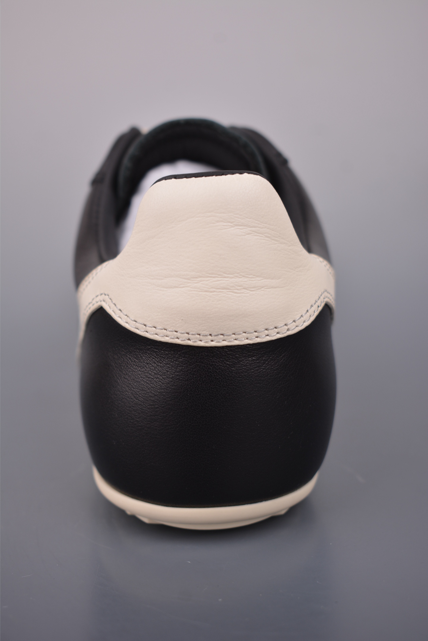 500 RO / Rick Owens 瑞克·欧文斯 莞产Runner 薄底款 德训低帮休闲板鞋 RU02E1889-Chinese UA Cheap High Quatity Brand Clothes Bags handbags Sneakers wholesale wholesaler seller from China Factory suppliers Fashion Clothing Shoes best Quality Beautiful Price 500 RO / Rick Owens 瑞克·欧文斯 莞产Runner 薄底款 德训低帮休闲板鞋 RU02E1889
