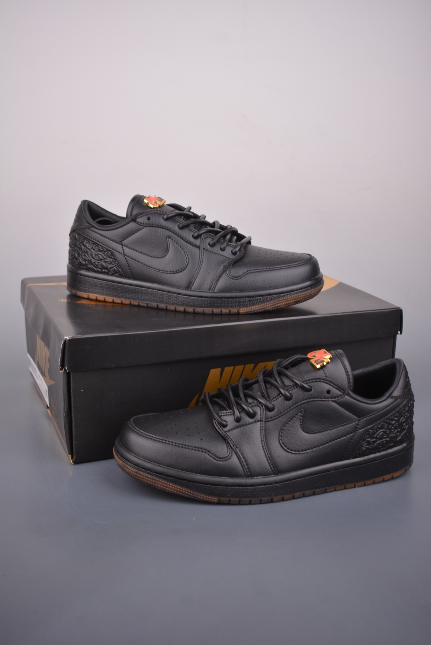 200 Air Jordan 1 Low 王嘉尔 玄武2.0 AJ1乔1低帮休闲板鞋 IQ3147-001