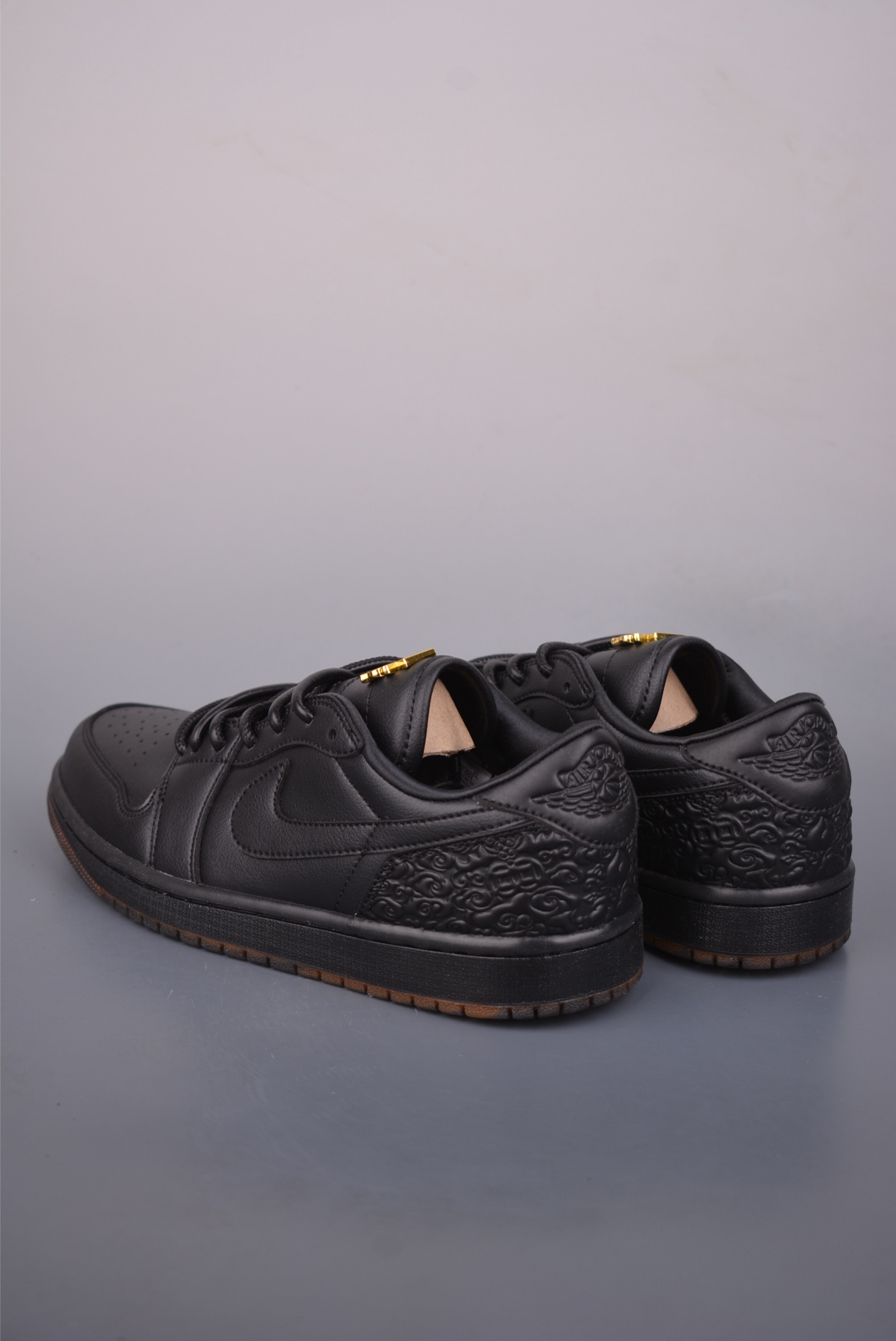 200 Air Jordan 1 Low 王嘉尔 玄武2.0 AJ1乔1低帮休闲板鞋 IQ3147-001