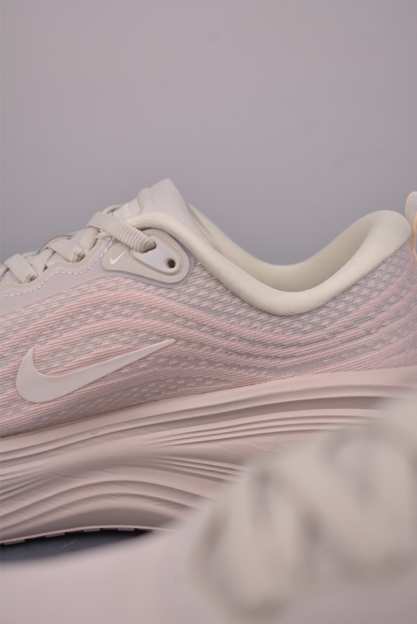 180 Nike Air Zoom Vomero Plus HV8154-603-Chinese UA Cheap High Quatity Brand Clothes Bags handbags Sneakers wholesale wholesaler seller from China Factory suppliers Fashion Clothing Shoes best Quality Beautiful Price 180 Nike Air Zoom Vomero Plus HV8154-603