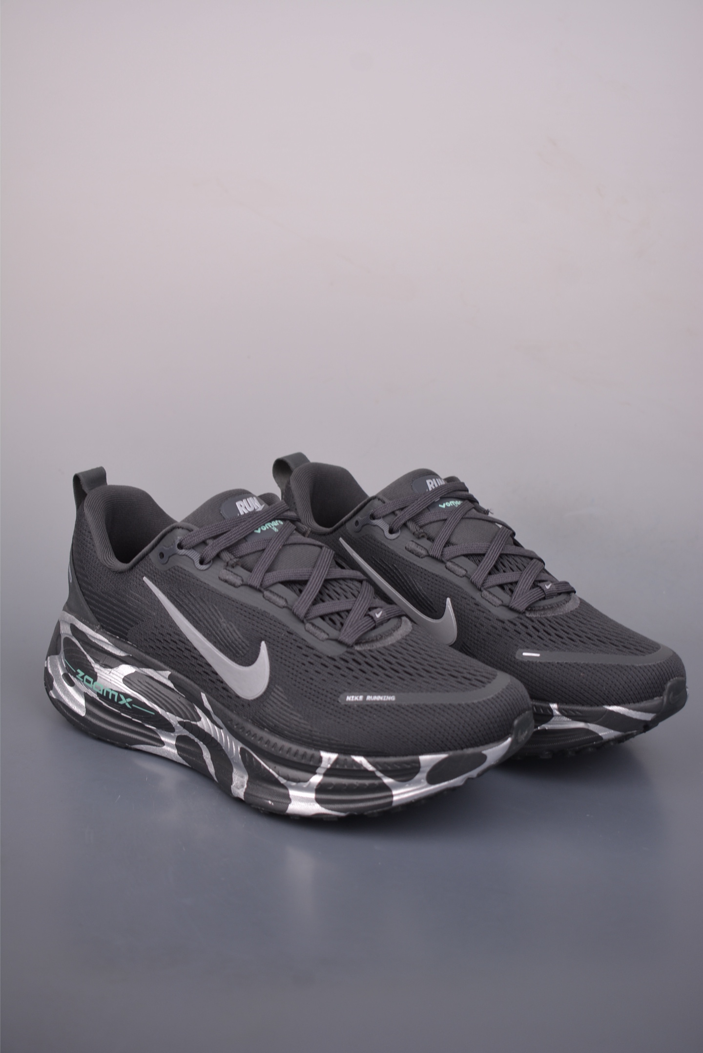 180 Nike Air Zoom Vomero Plus IM6010-060-Chinese UA Cheap High Quatity Brand Clothes Bags handbags Sneakers wholesale wholesaler seller from China Factory suppliers Fashion Clothing Shoes best Quality Beautiful Price 180 Nike Air Zoom Vomero Plus IM6010-060