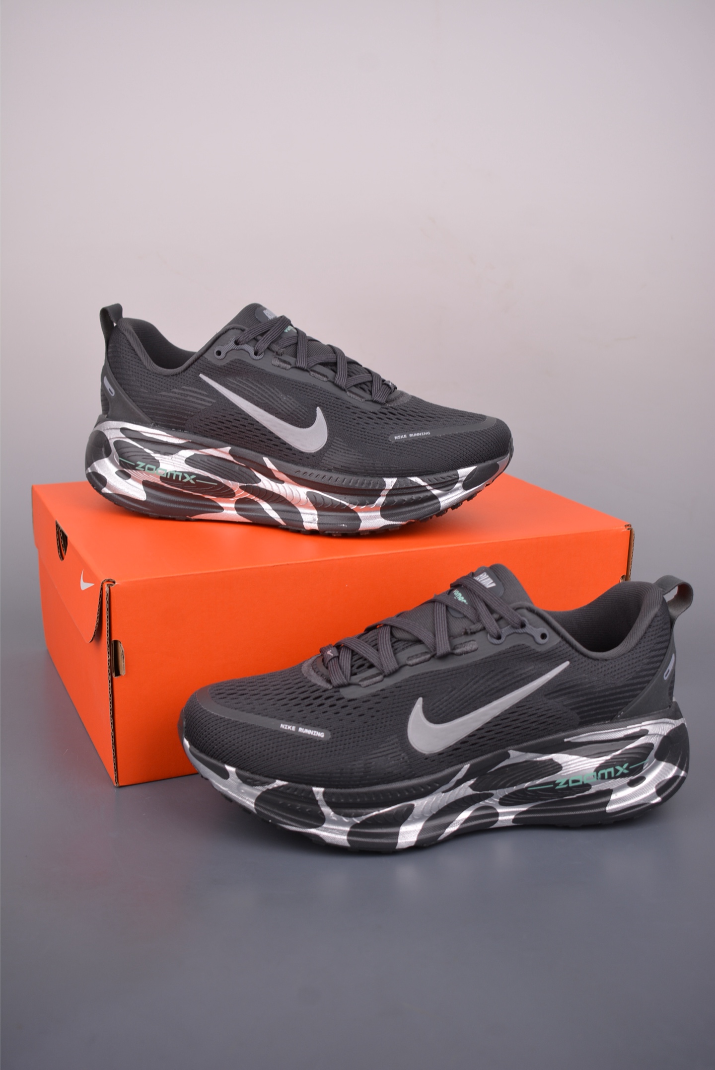 180 Nike Air Zoom Vomero Plus IM6010-060-Chinese UA Cheap High Quatity Brand Clothes Bags handbags Sneakers wholesale wholesaler seller from China Factory suppliers Fashion Clothing Shoes best Quality Beautiful Price 180 Nike Air Zoom Vomero Plus IM6010-060
