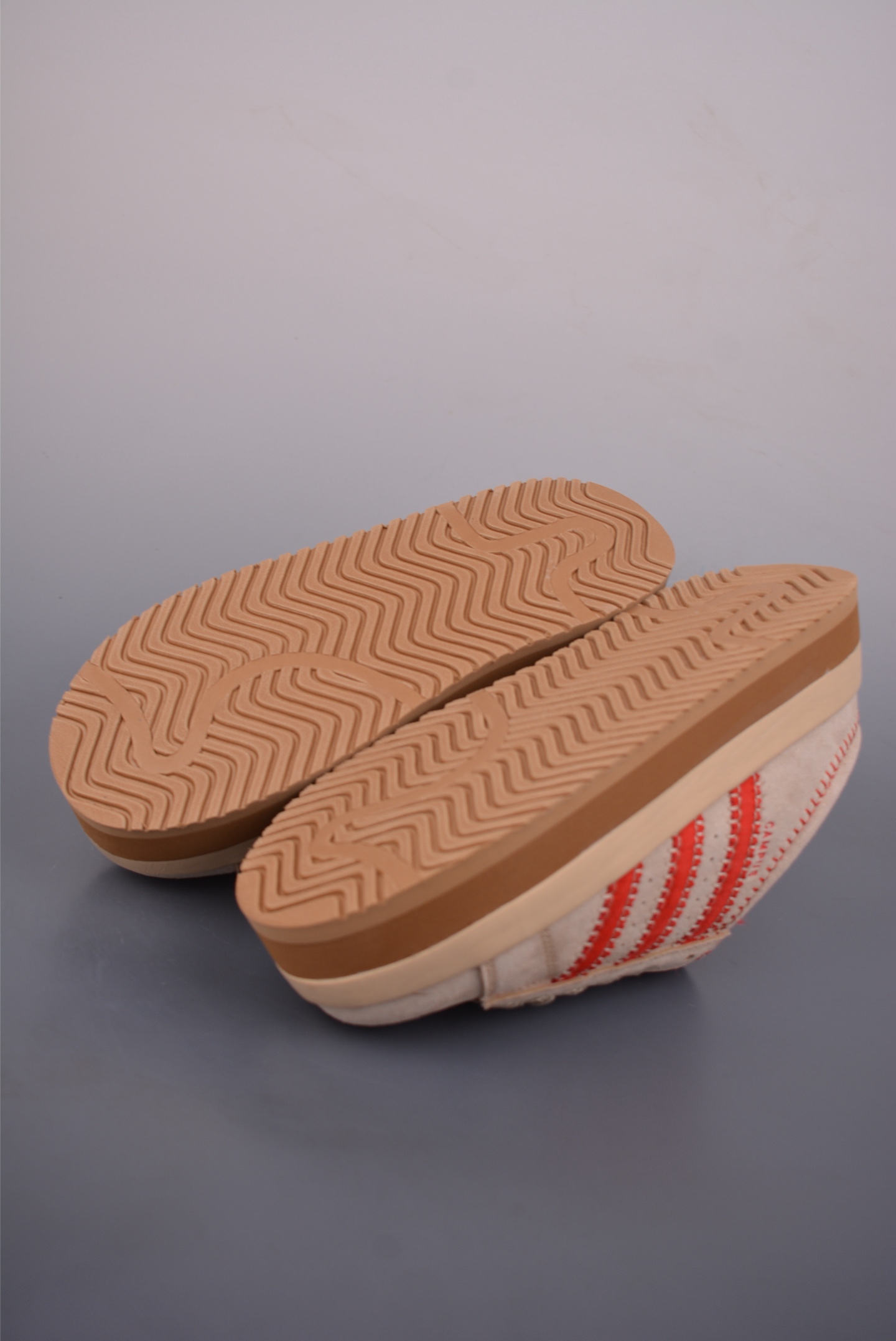 180 Adidas CAMPUS 00s WTR LO 百搭单品阿迪加绒半拖学院系列 面包风经典复古低帮百搭休闲运动板鞋 IH1812-Chinese UA Cheap High Quatity Brand Clothes Bags handbags Sneakers wholesale wholesaler seller from China Factory suppliers Fashion Clothing Shoes best Quality Beautiful Price 180 Adidas CAMPUS 00s WTR LO 百搭单品阿迪加绒半拖学院系列 面包风经典复古低帮百搭休闲运动板鞋 IH1812