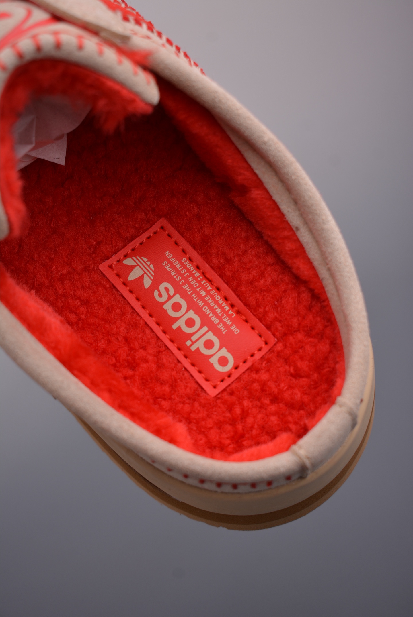 180 Adidas CAMPUS 00s WTR LO 百搭单品阿迪加绒半拖学院系列 面包风经典复古低帮百搭休闲运动板鞋 IH1812-Chinese UA Cheap High Quatity Brand Clothes Bags handbags Sneakers wholesale wholesaler seller from China Factory suppliers Fashion Clothing Shoes best Quality Beautiful Price 180 Adidas CAMPUS 00s WTR LO 百搭单品阿迪加绒半拖学院系列 面包风经典复古低帮百搭休闲运动板鞋 IH1812