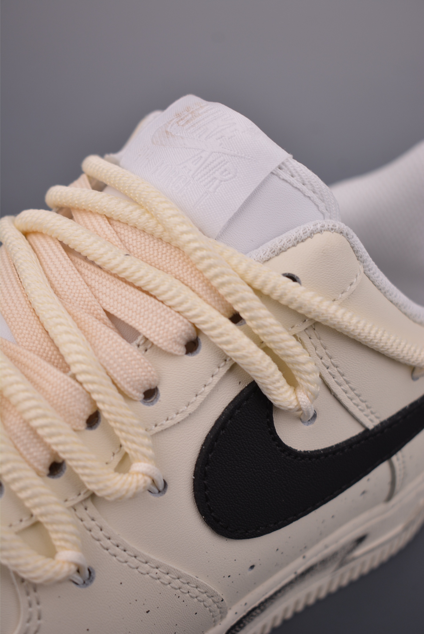 260 Nike Air Force 1 Low 手绘涂鸦 解构绑带 ZH0316-159-Chinese UA Cheap High Quatity Brand Clothes Bags handbags Sneakers wholesale wholesaler seller from China Factory suppliers Fashion Clothing Shoes best Quality Beautiful Price 260 Nike Air Force 1 Low 手绘涂鸦 解构绑带 ZH0316-159