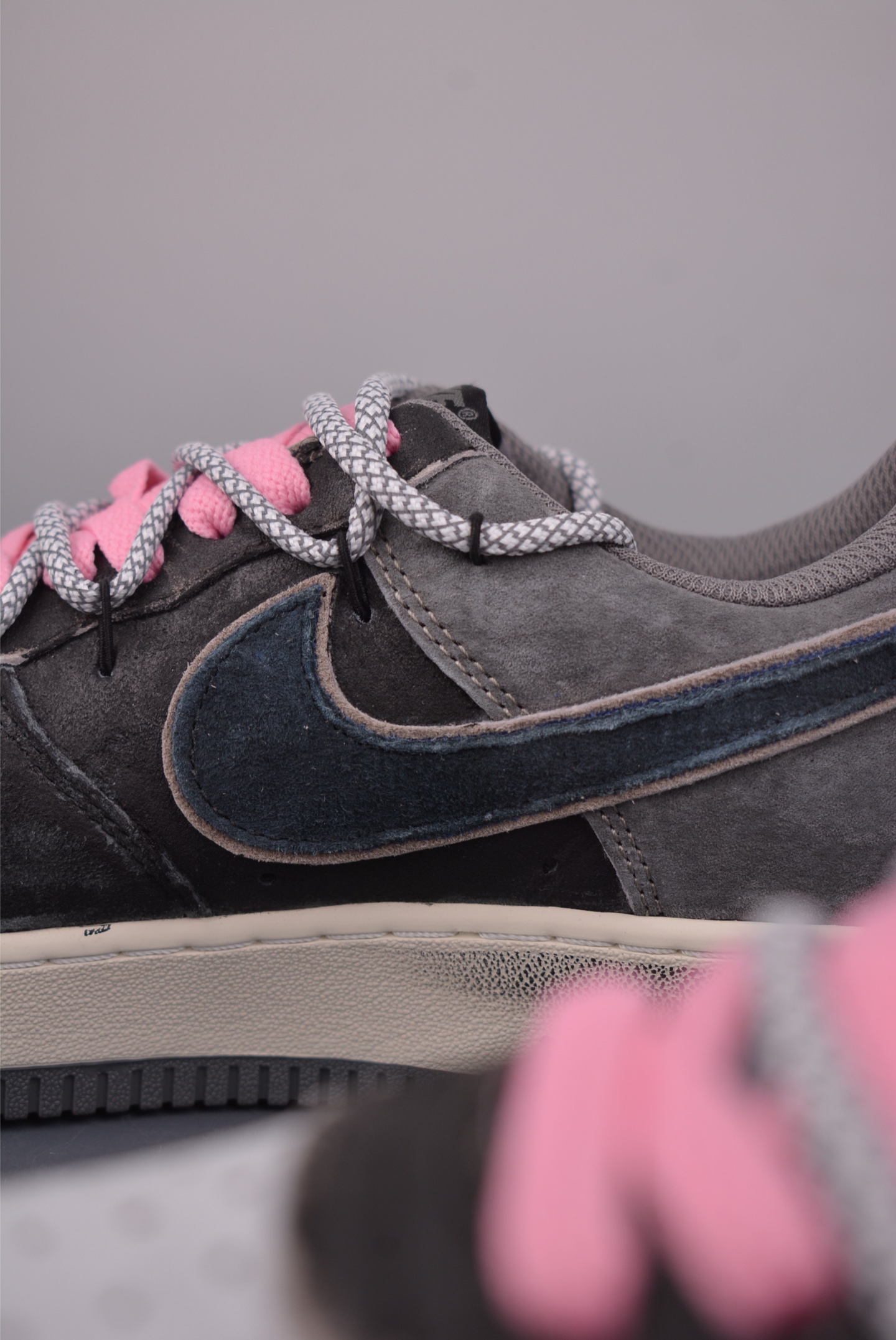 260 Nike Air Force 1 Low 手绘灰粉 解构绑带 YD2425-880-Chinese UA Cheap High Quatity Brand Clothes Bags handbags Sneakers wholesale wholesaler seller from China Factory suppliers Fashion Clothing Shoes best Quality Beautiful Price 260 Nike Air Force 1 Low 手绘灰粉 解构绑带 YD2425-880