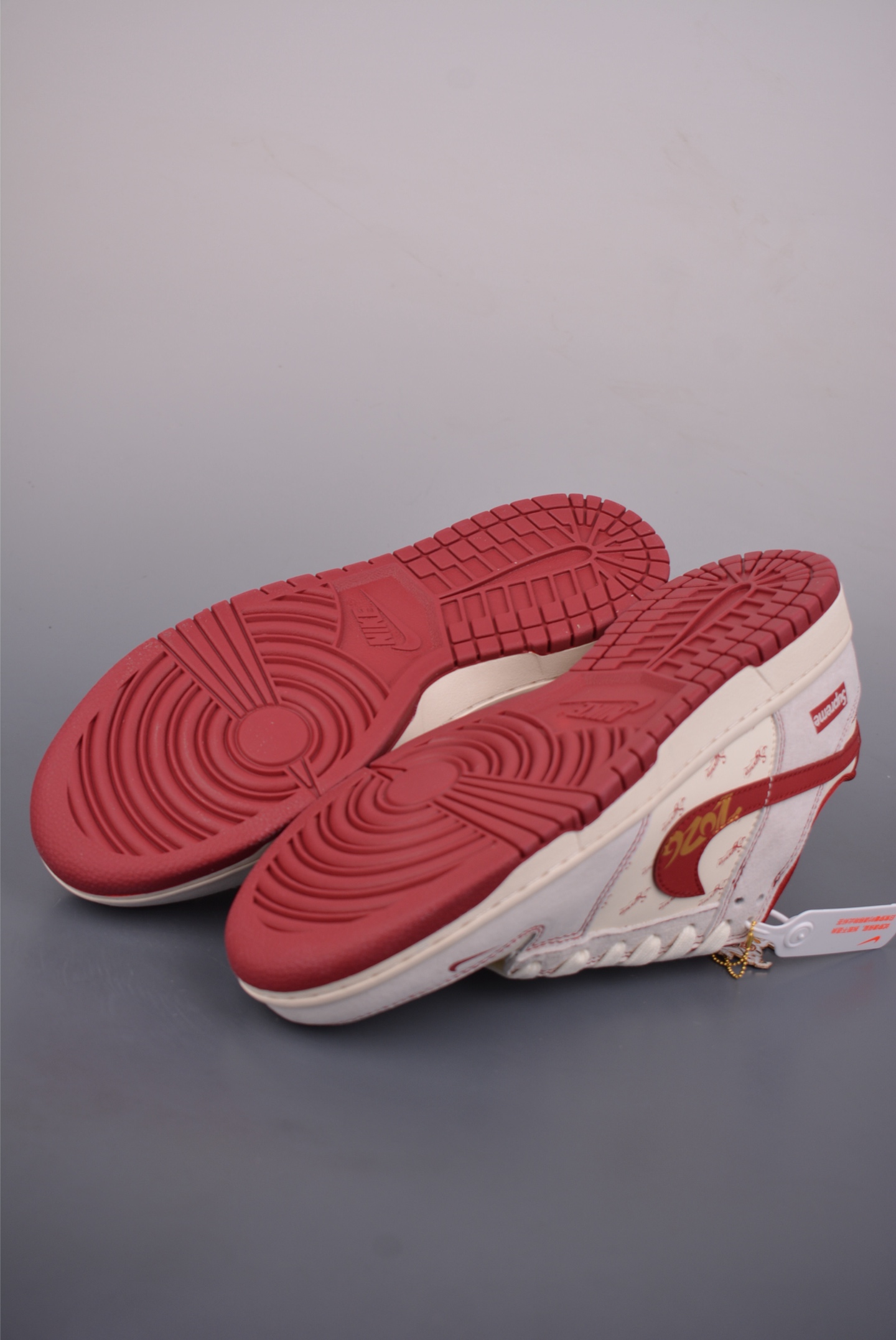280 Nike SB Dunk Low Supreme联名 JP2026-110-Chinese UA Cheap High Quatity Brand Clothes Bags handbags Sneakers wholesale wholesaler seller from China Factory suppliers Fashion Clothing Shoes best Quality Beautiful Price 280 Nike SB Dunk Low Supreme联名 JP2026-110