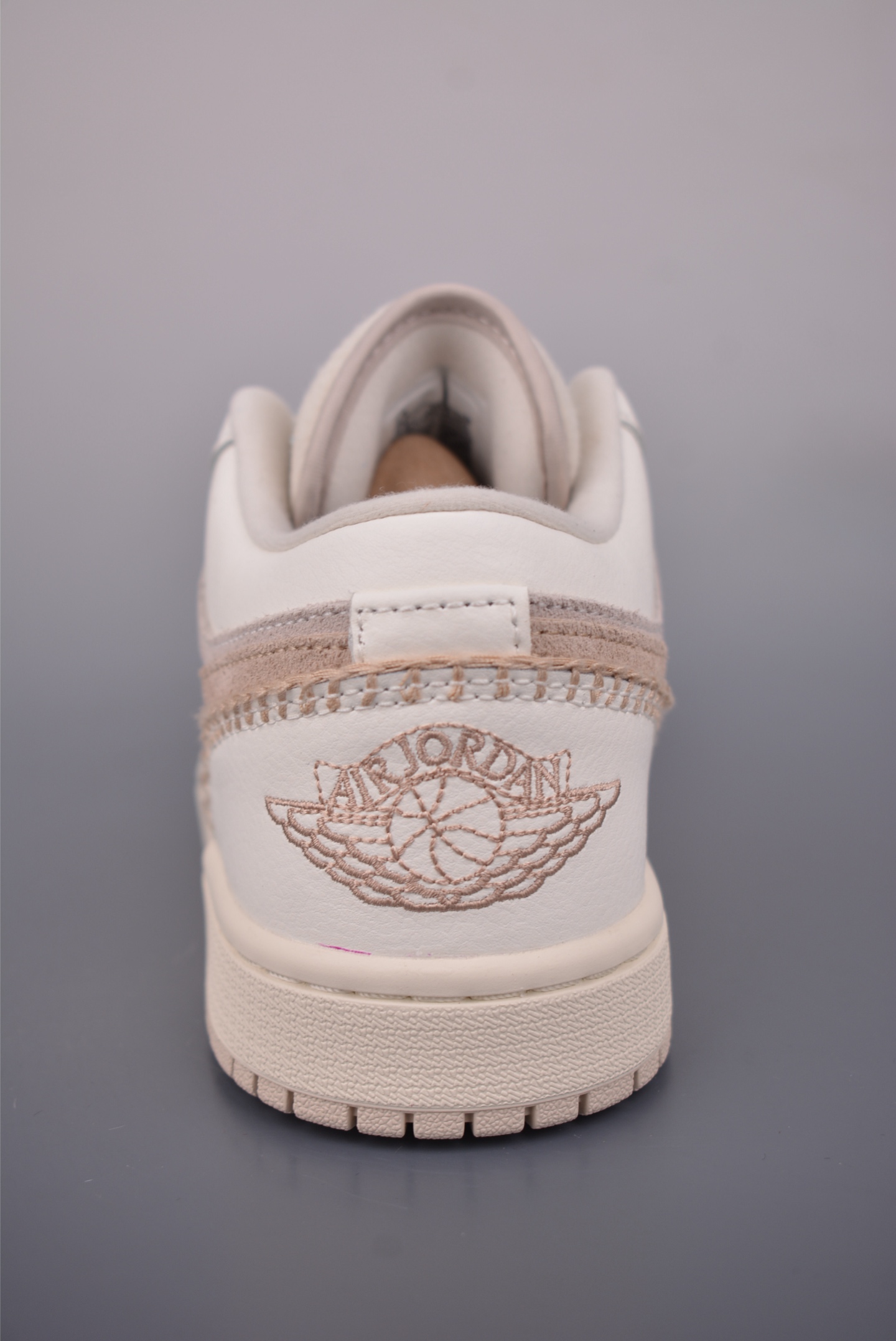 240 原装裸鞋级 市面最高工艺产物 Air Jordan 1 Low白棕 HV4268-120