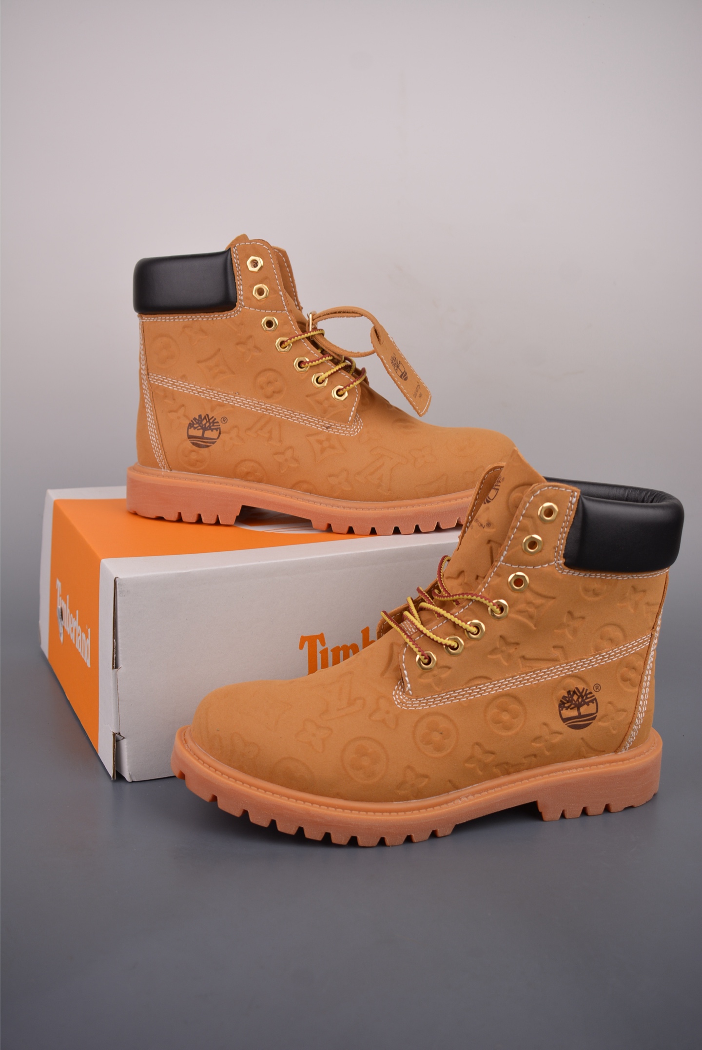 200 Lv x Timberland Lv联名添柏岚大黄靴 100631216-Chinese UA Cheap High Quatity Brand Clothes Bags handbags Sneakers wholesale wholesaler seller from China Factory suppliers Fashion Clothing Shoes best Quality Beautiful Price 200 Lv x Timberland Lv联名添柏岚大黄靴 100631216