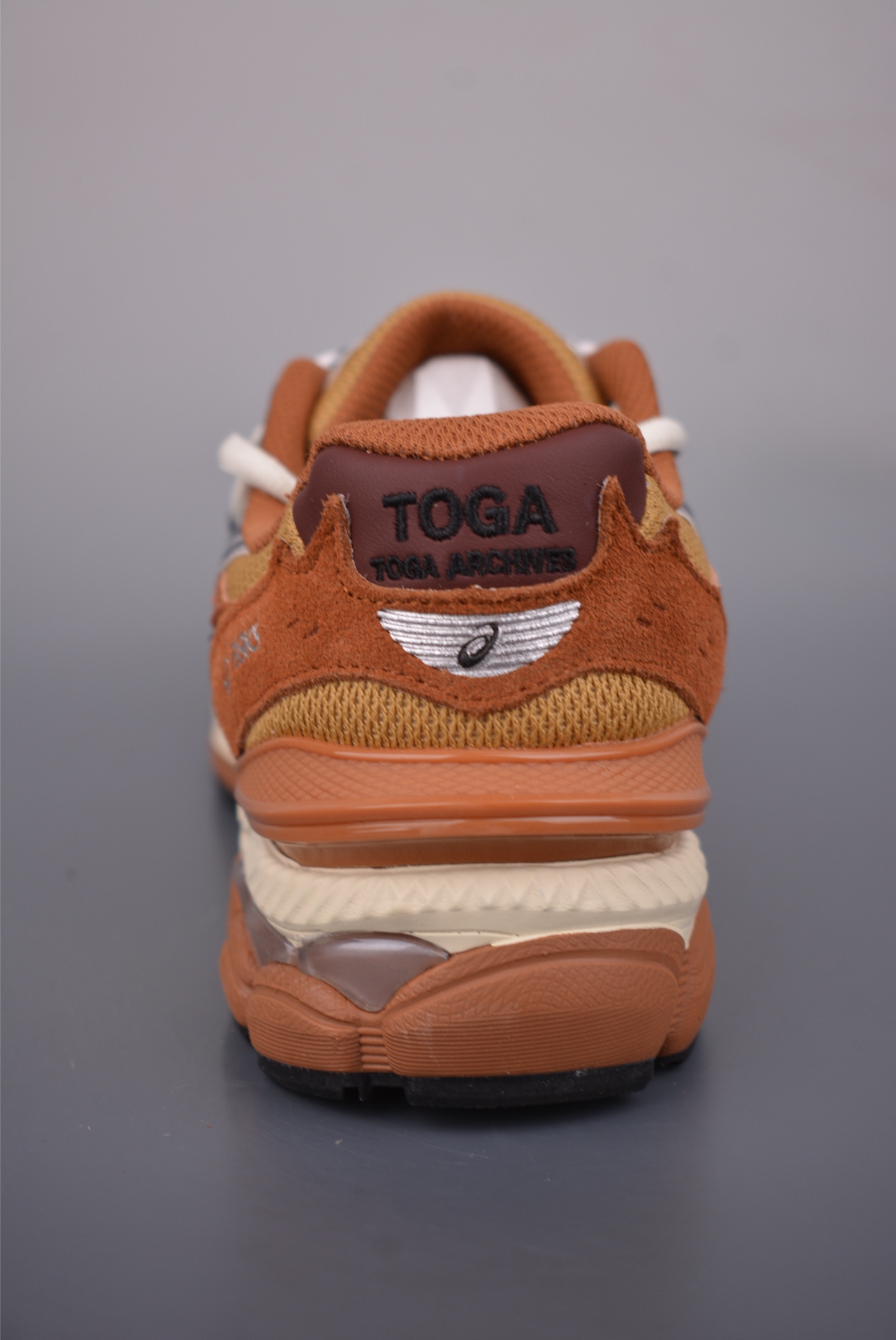 190 Asics Gel-CUMULUS 16 亚瑟士运动休闲透气专业跑鞋 1203A838-200