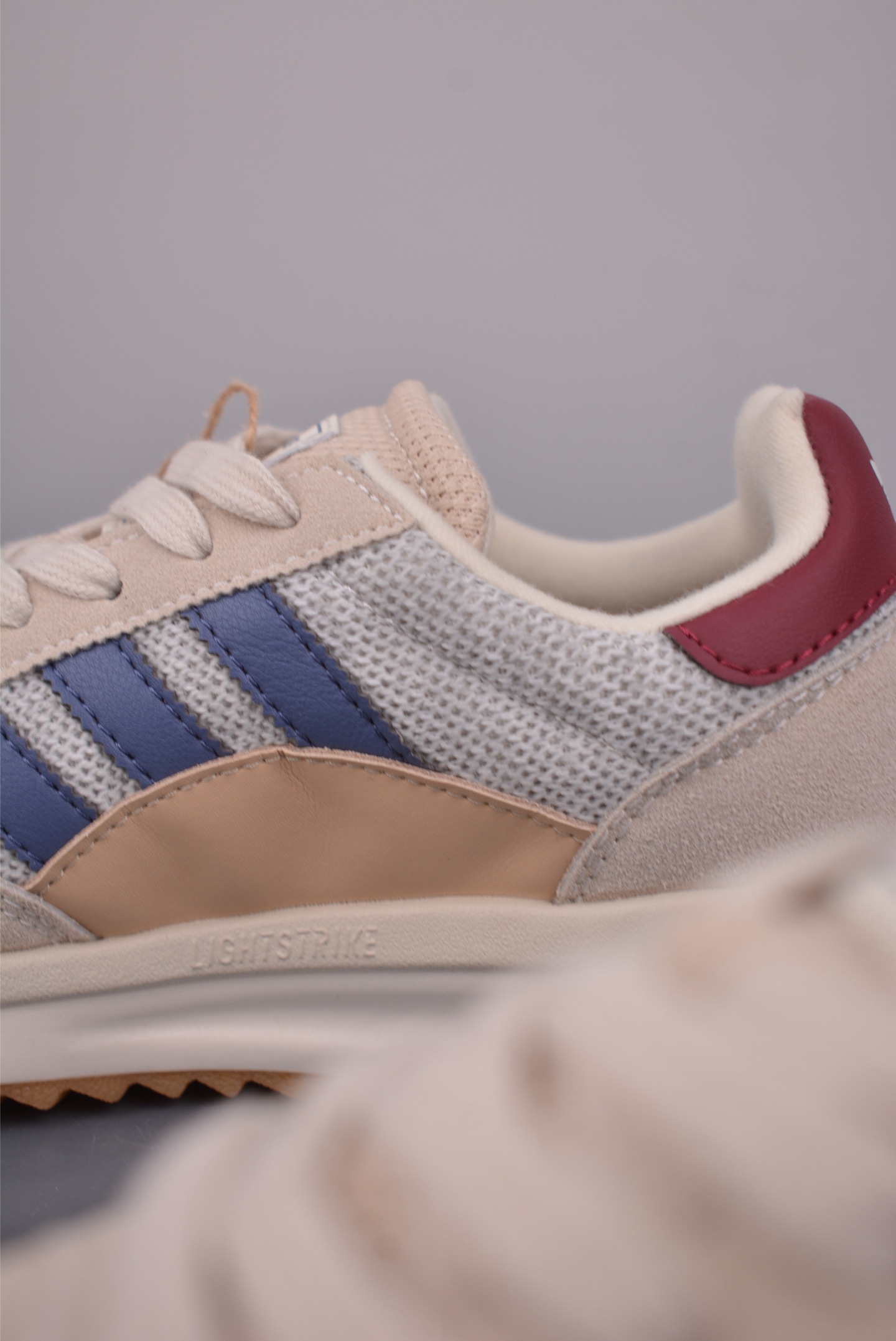 130 adidas originals SL 72RS 超轻便透气复古慢跑鞋 JI2500-Chinese UA Cheap High Quatity Brand Clothes Bags handbags Sneakers wholesale wholesaler seller from China Factory suppliers Fashion Clothing Shoes best Quality Beautiful Price 130 adidas originals SL 72RS 超轻便透气复古慢跑鞋 JI2500