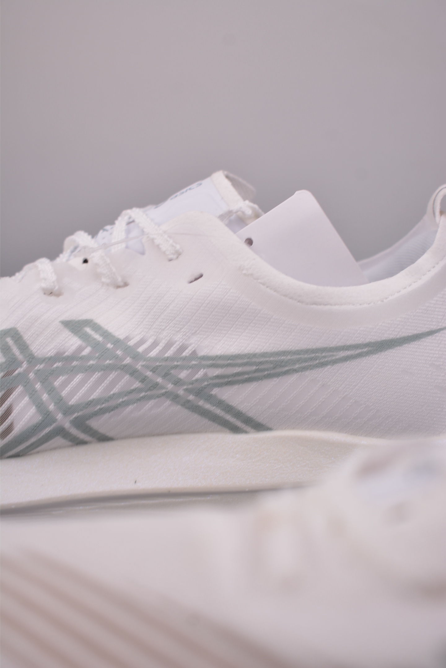 160 Asics Megablast 亚瑟士运动休闲透气专业跑鞋 1013A170